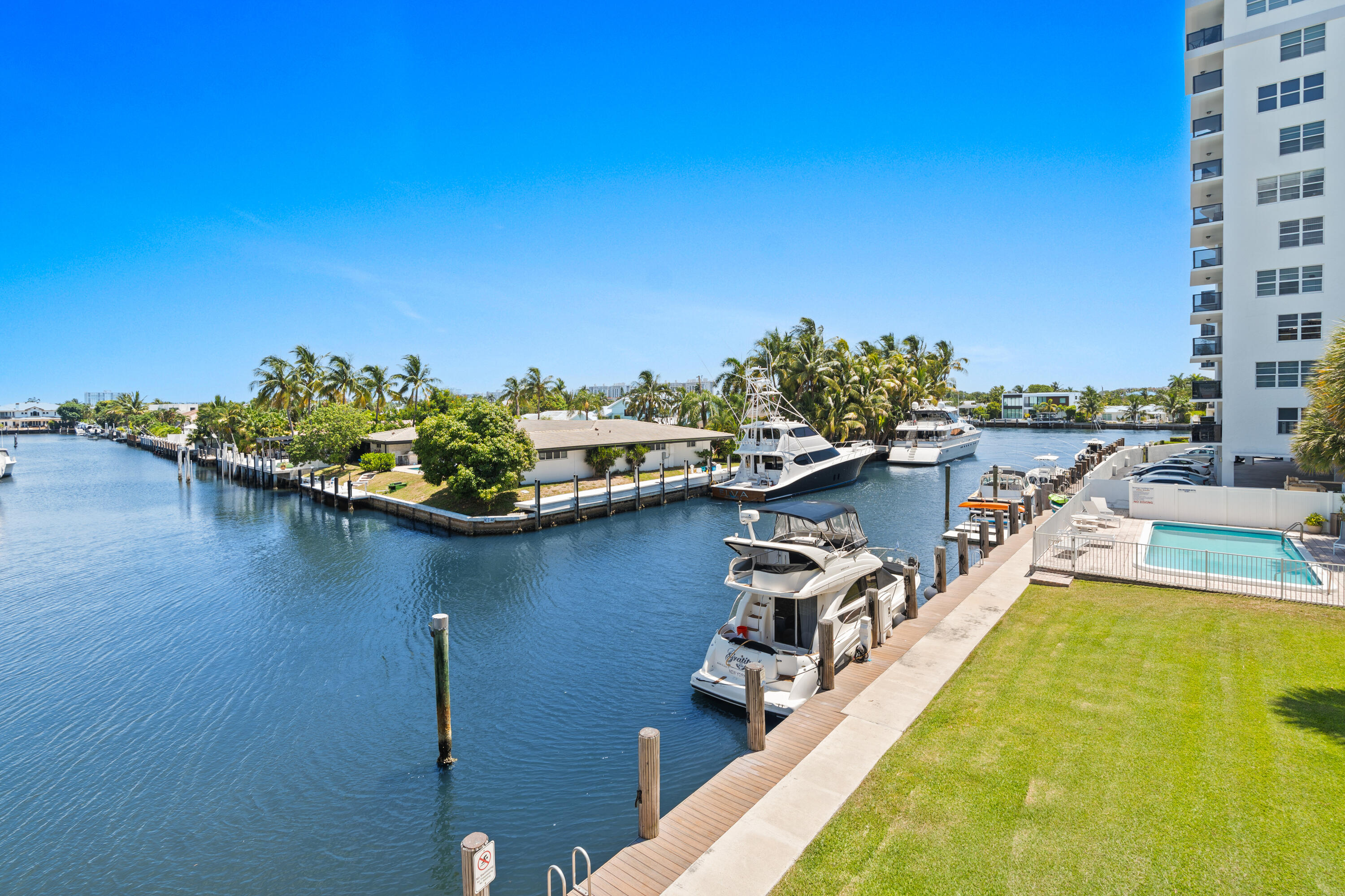 3121 NE 51st #204E, Fort Lauderdale FL 33308