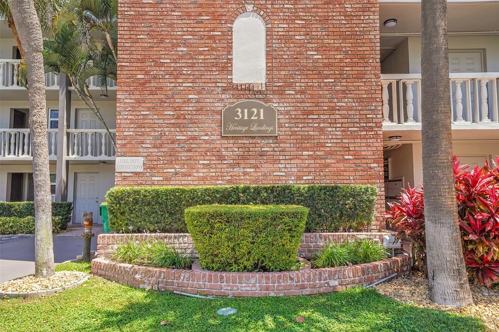 3121 NE 51st #204E, Fort Lauderdale FL 33308