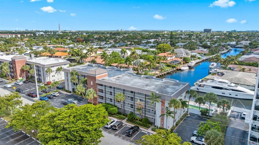3121 NE 51st #204E, Fort Lauderdale FL 33308