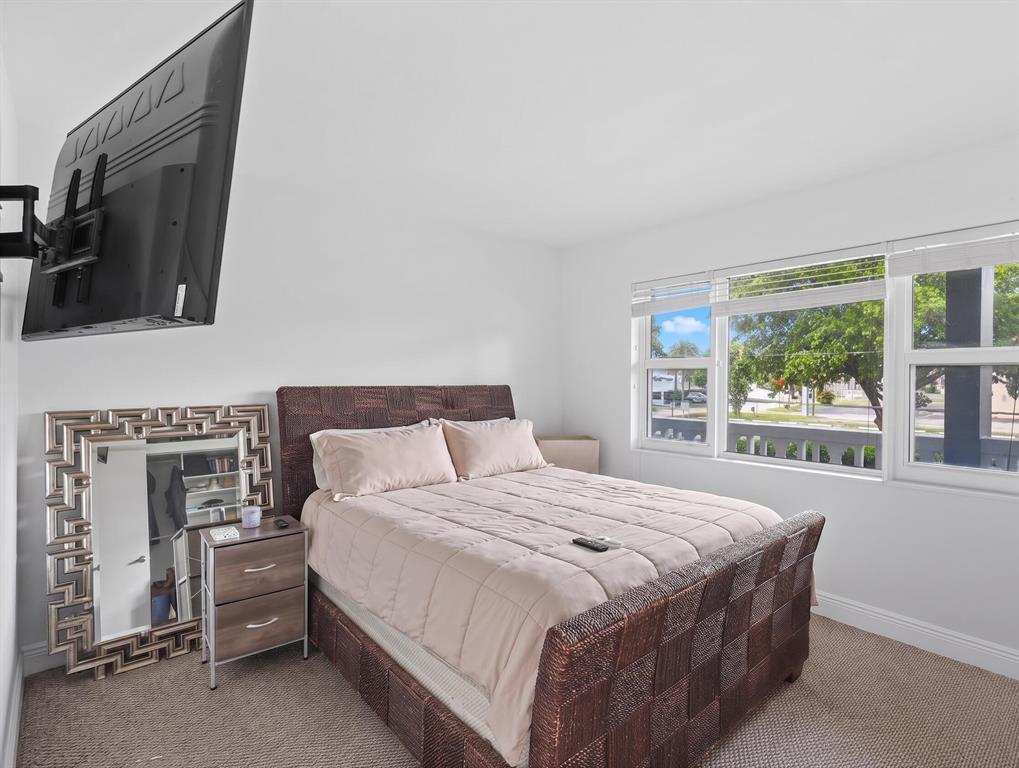 3121 NE 51st #204E, Fort Lauderdale FL 33308