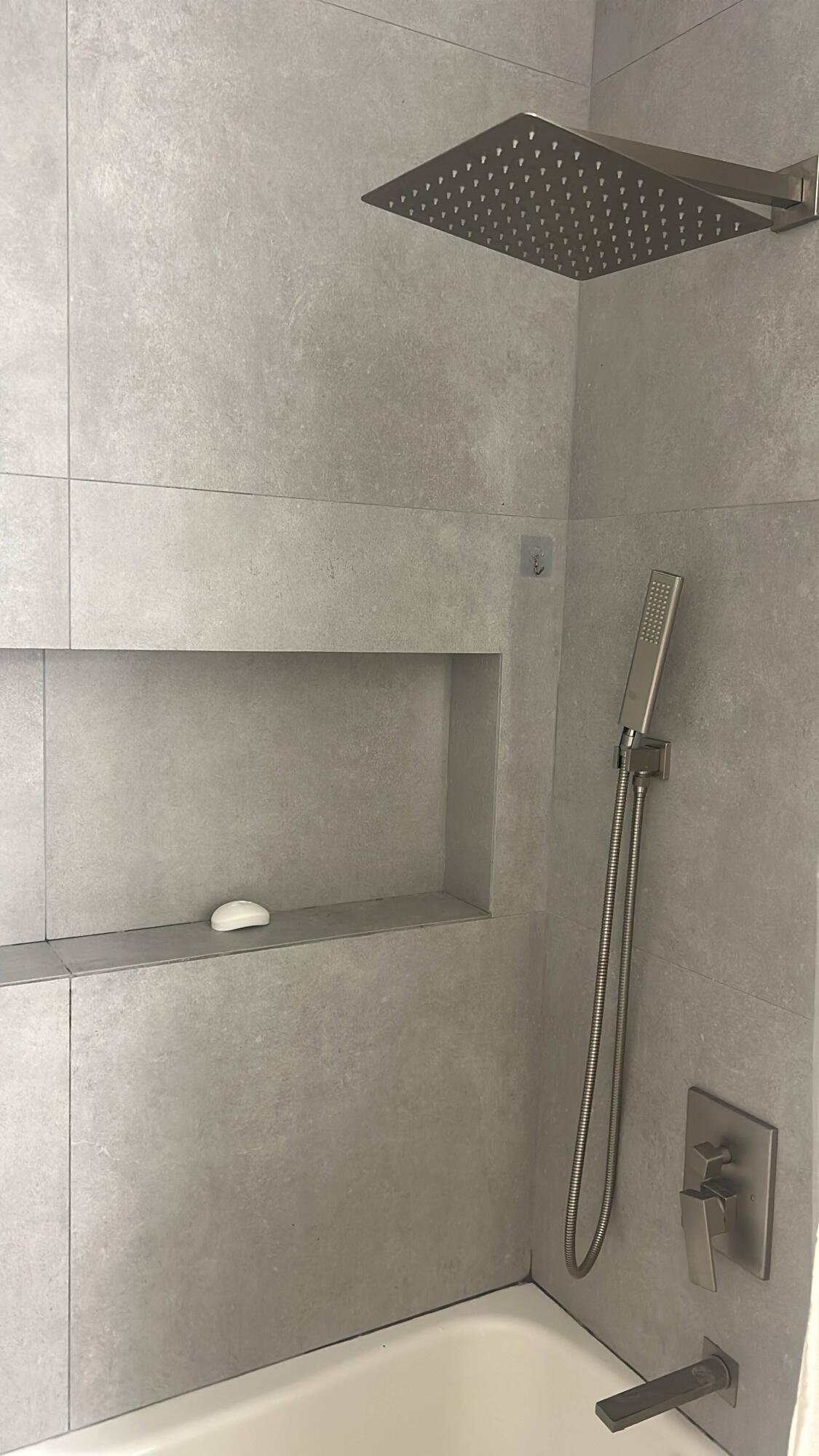 133 NE 2ND #2310, Miami FL 33132