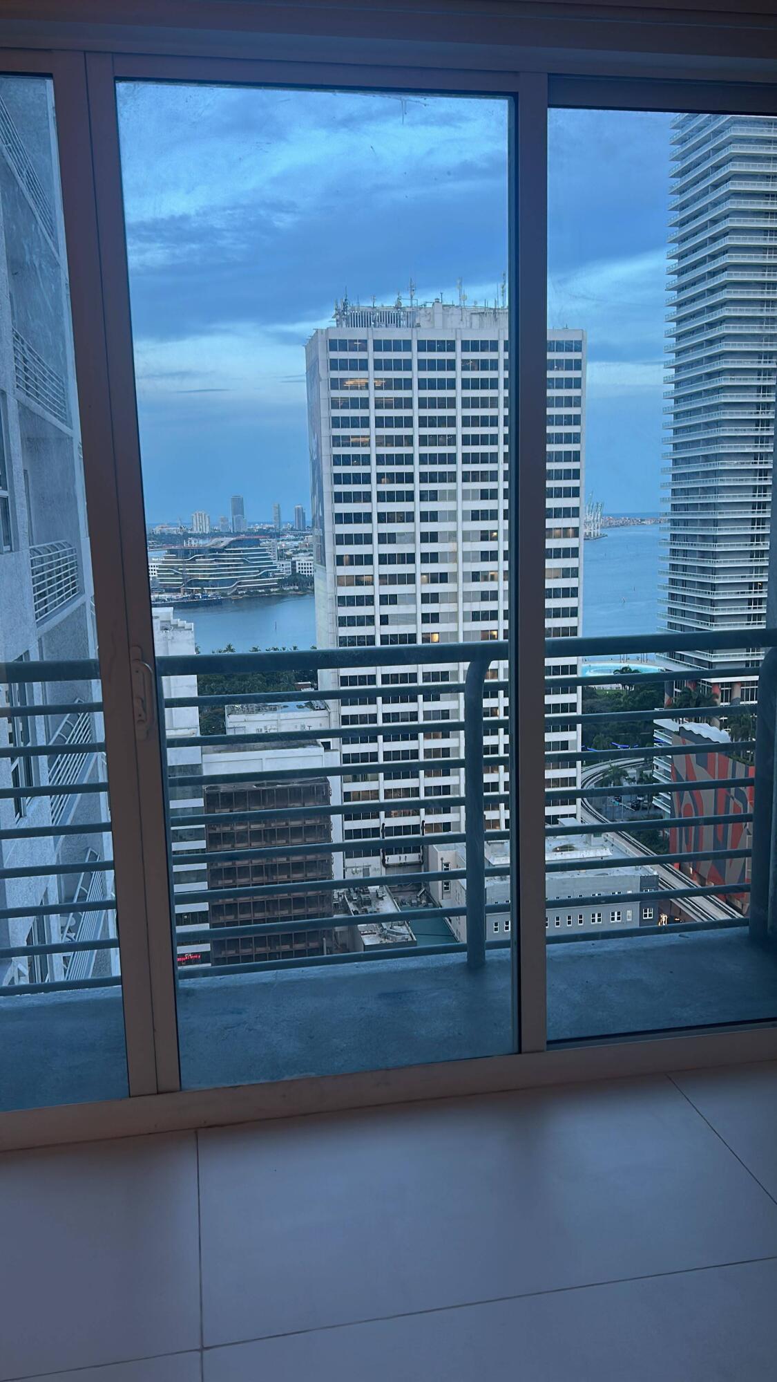 133 NE 2ND #2310, Miami FL 33132