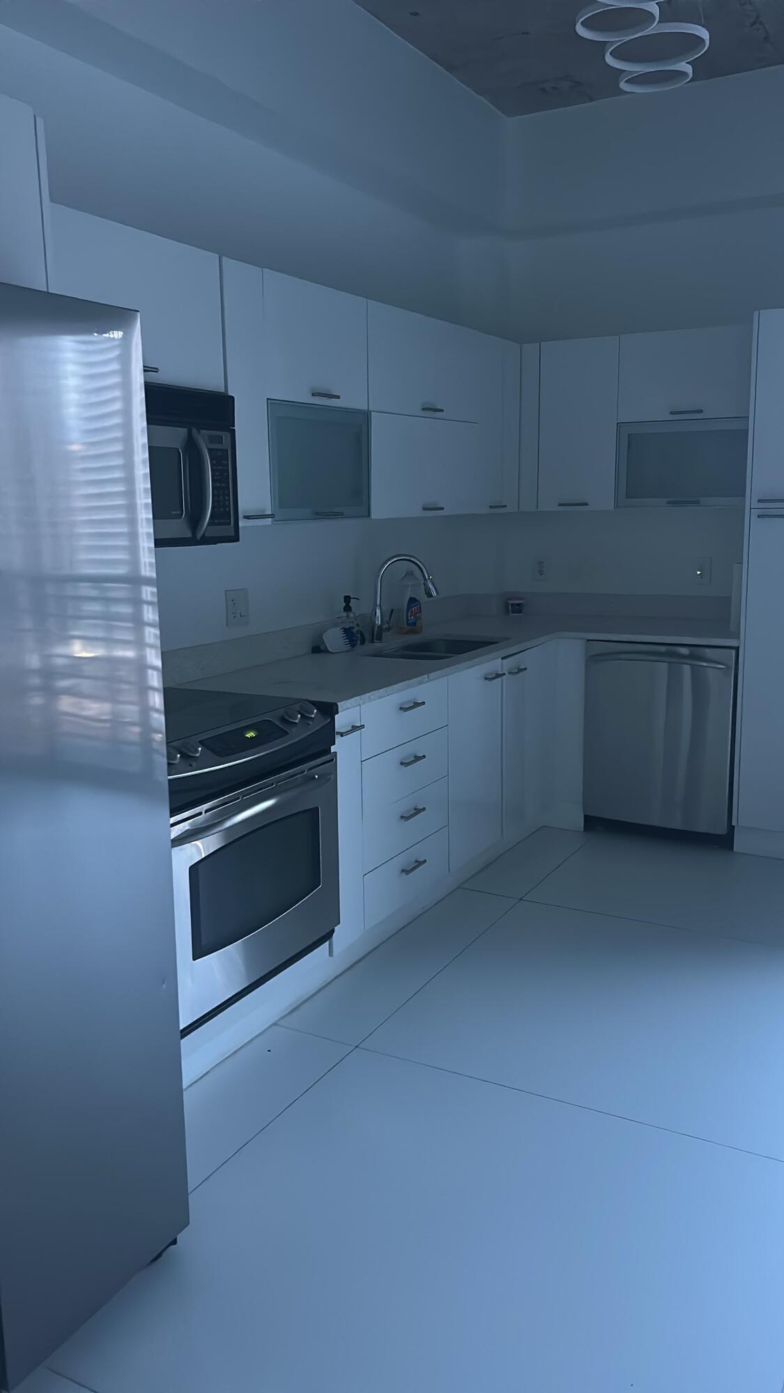 133 NE 2ND #2310, Miami FL 33132