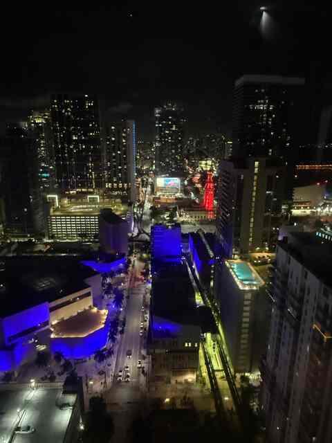 133 NE 2ND #2310, Miami FL 33132