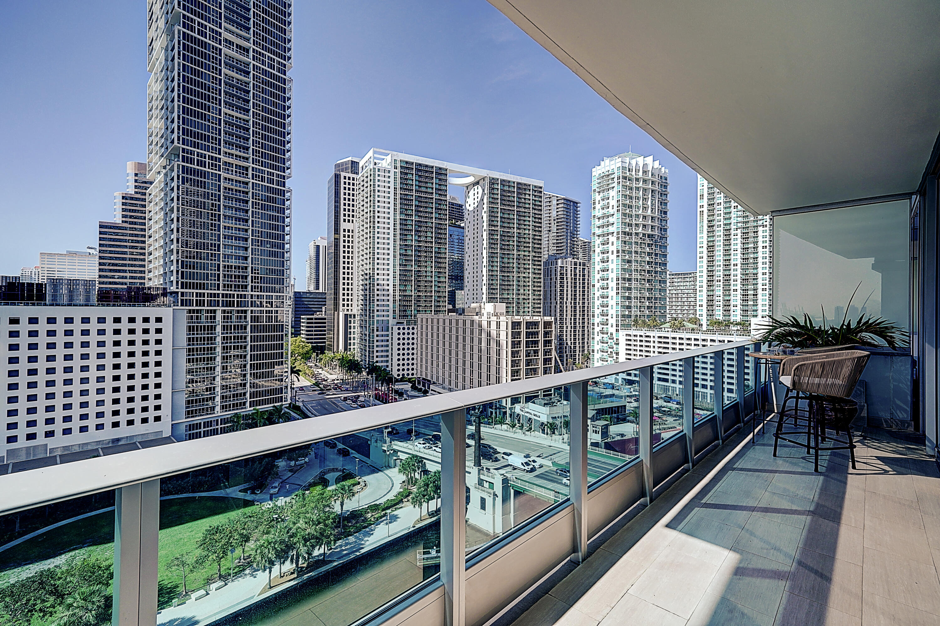 200 Biscayne Blvd #1408, Miami FL 33131