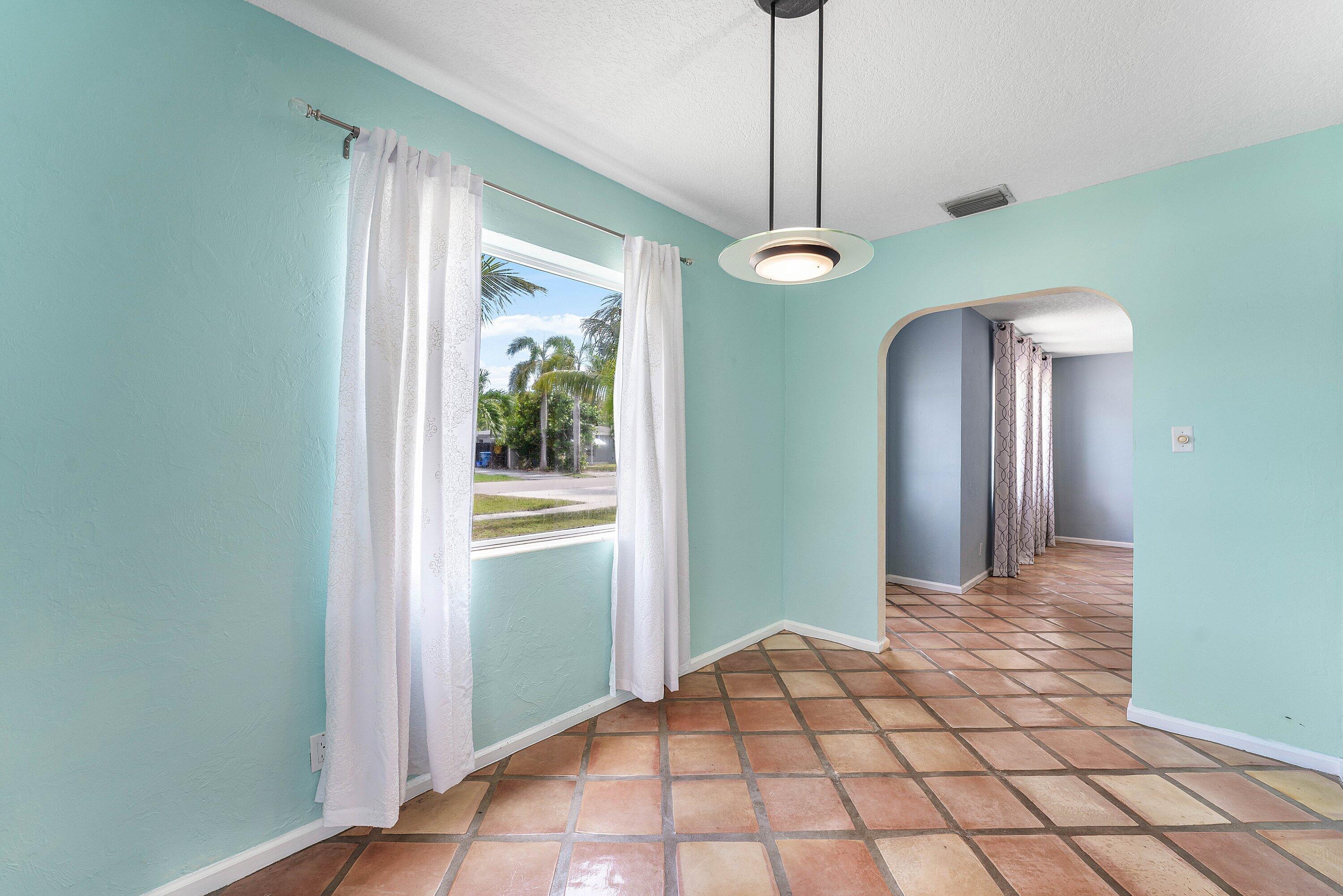 122 Euclid, Lantana FL 33462