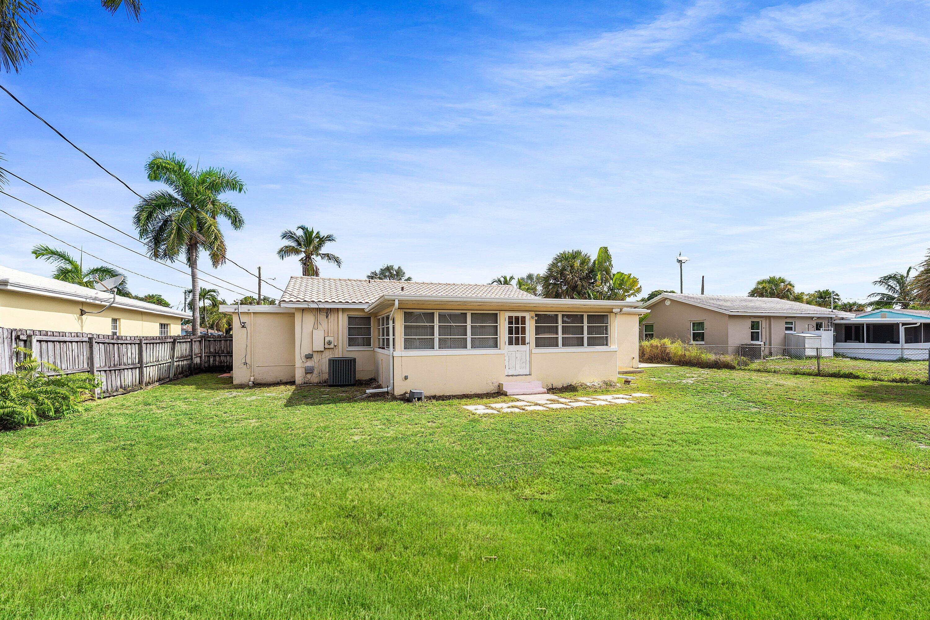 122 Euclid, Lantana FL 33462