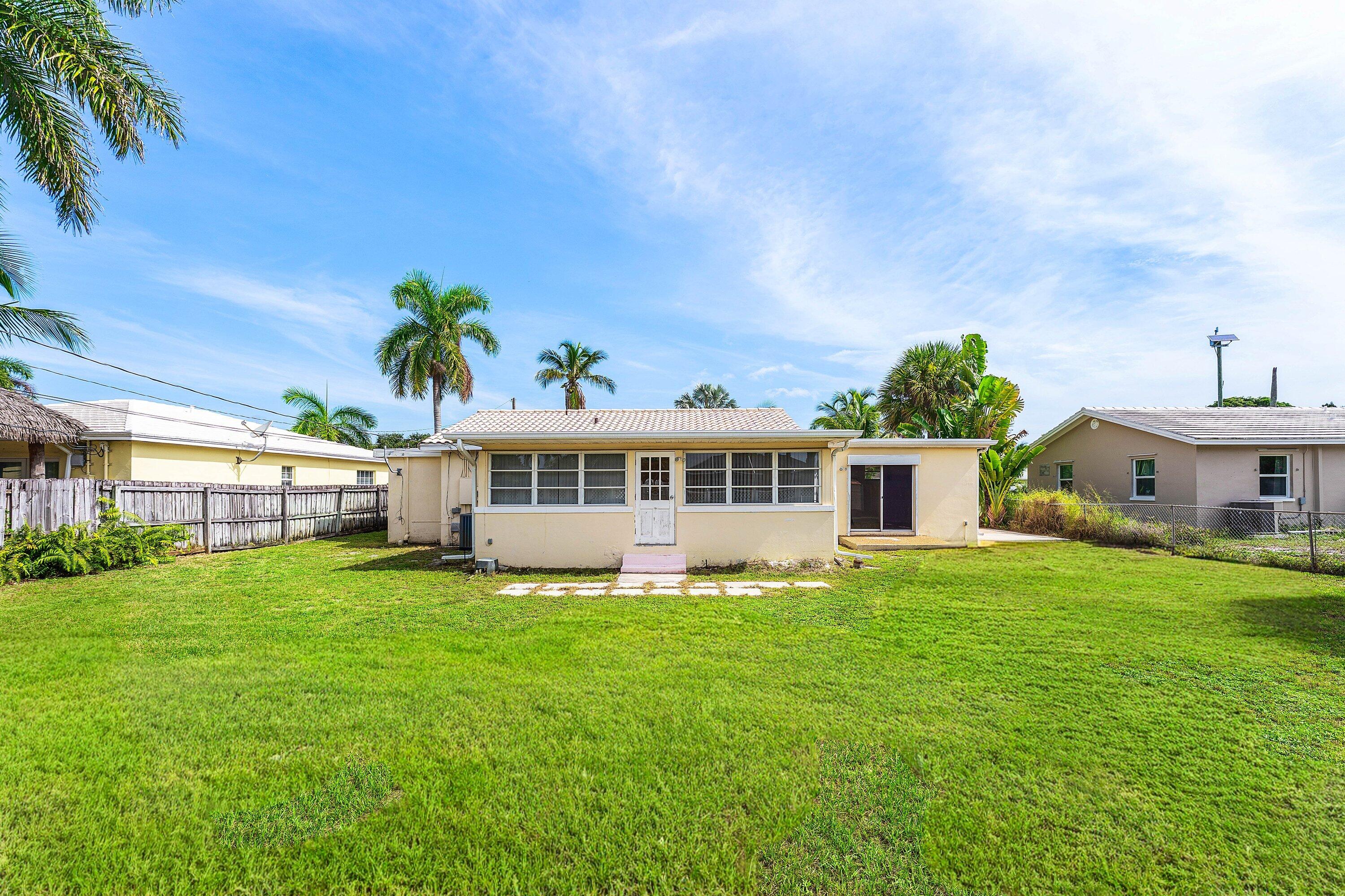 122 Euclid, Lantana FL 33462