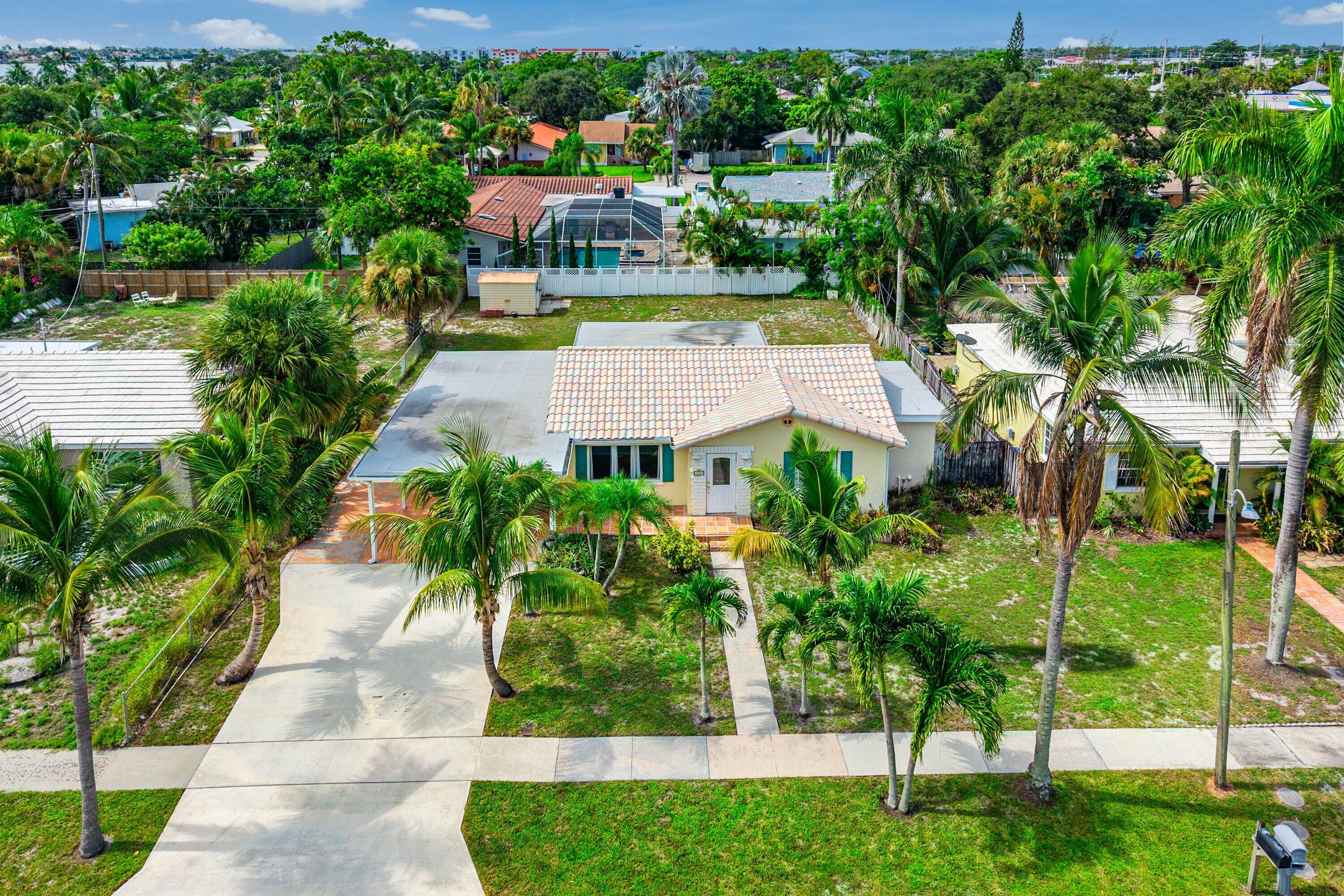 122 Euclid, Lantana FL 33462