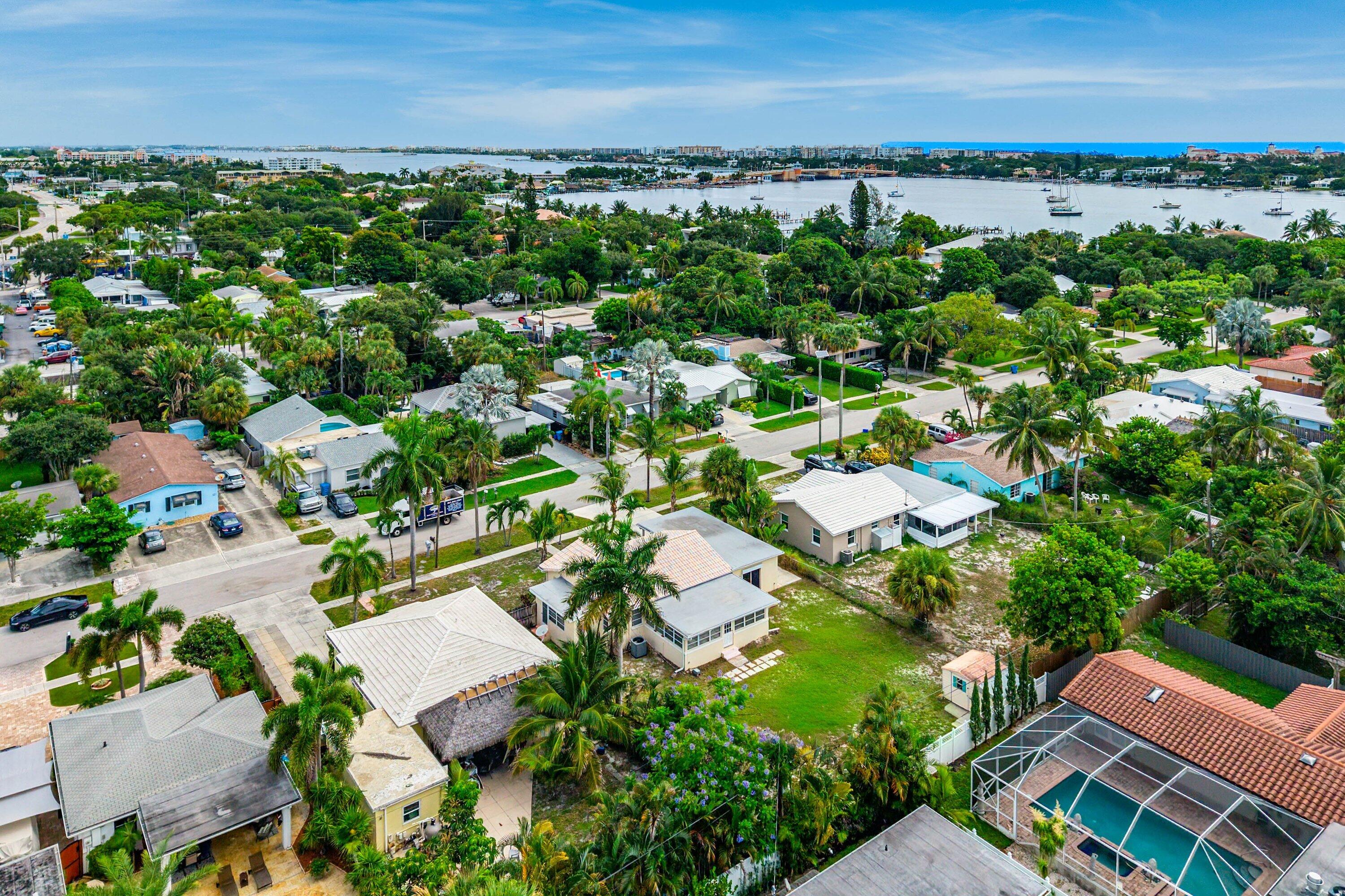 122 Euclid, Lantana FL 33462