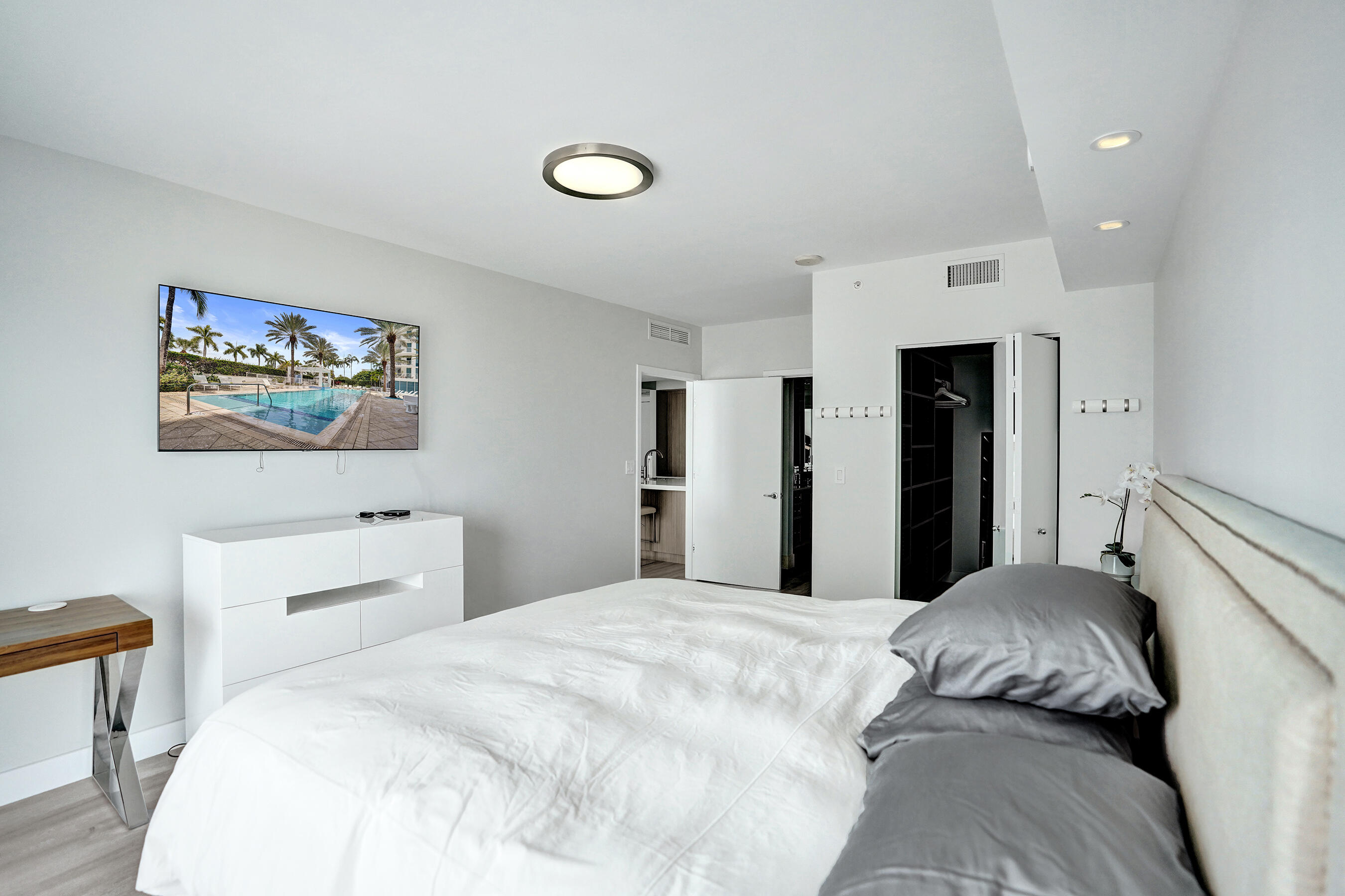 2821 N Ocean #1106S, Fort Lauderdale FL 33308