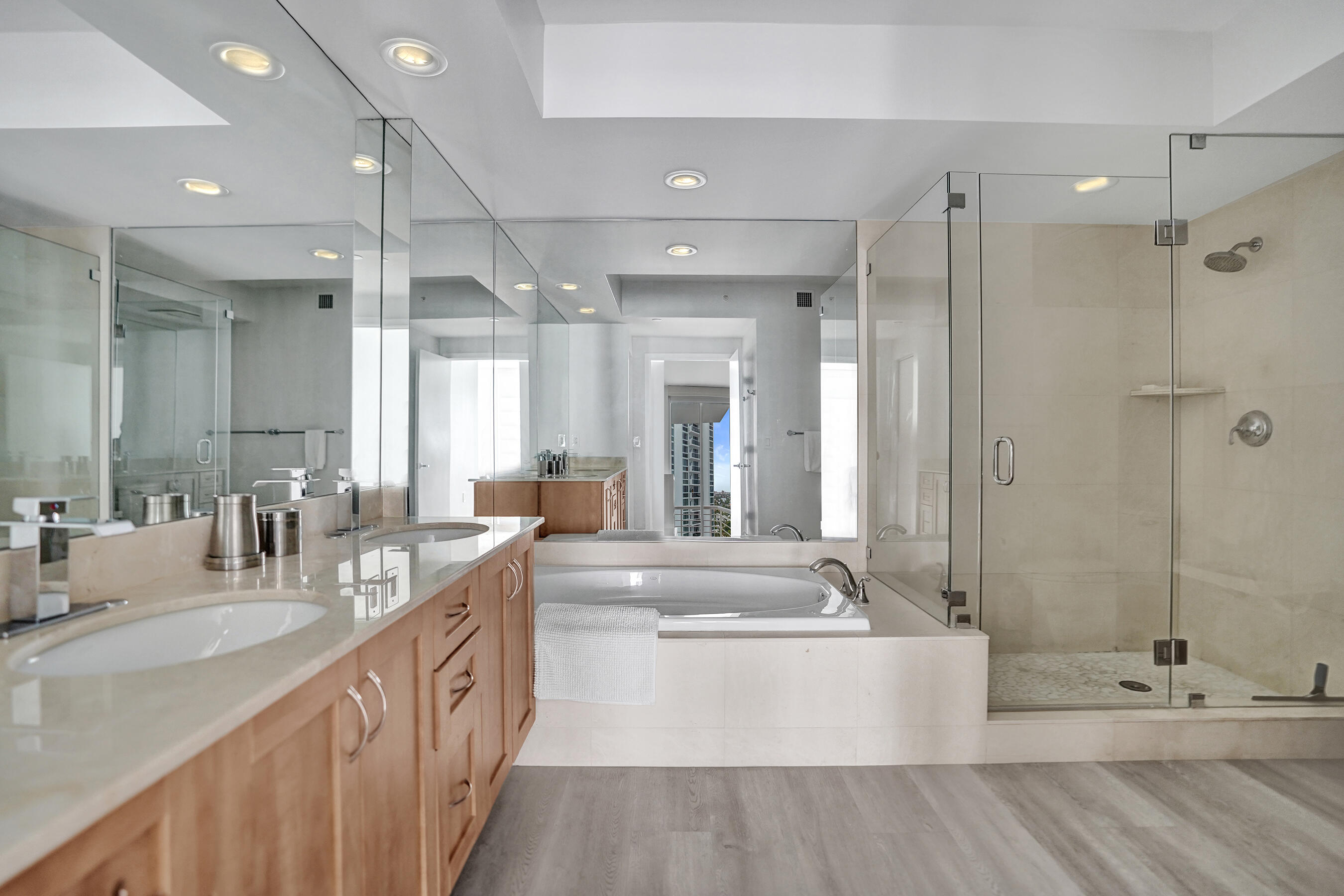 2821 N Ocean #1106S, Fort Lauderdale FL 33308