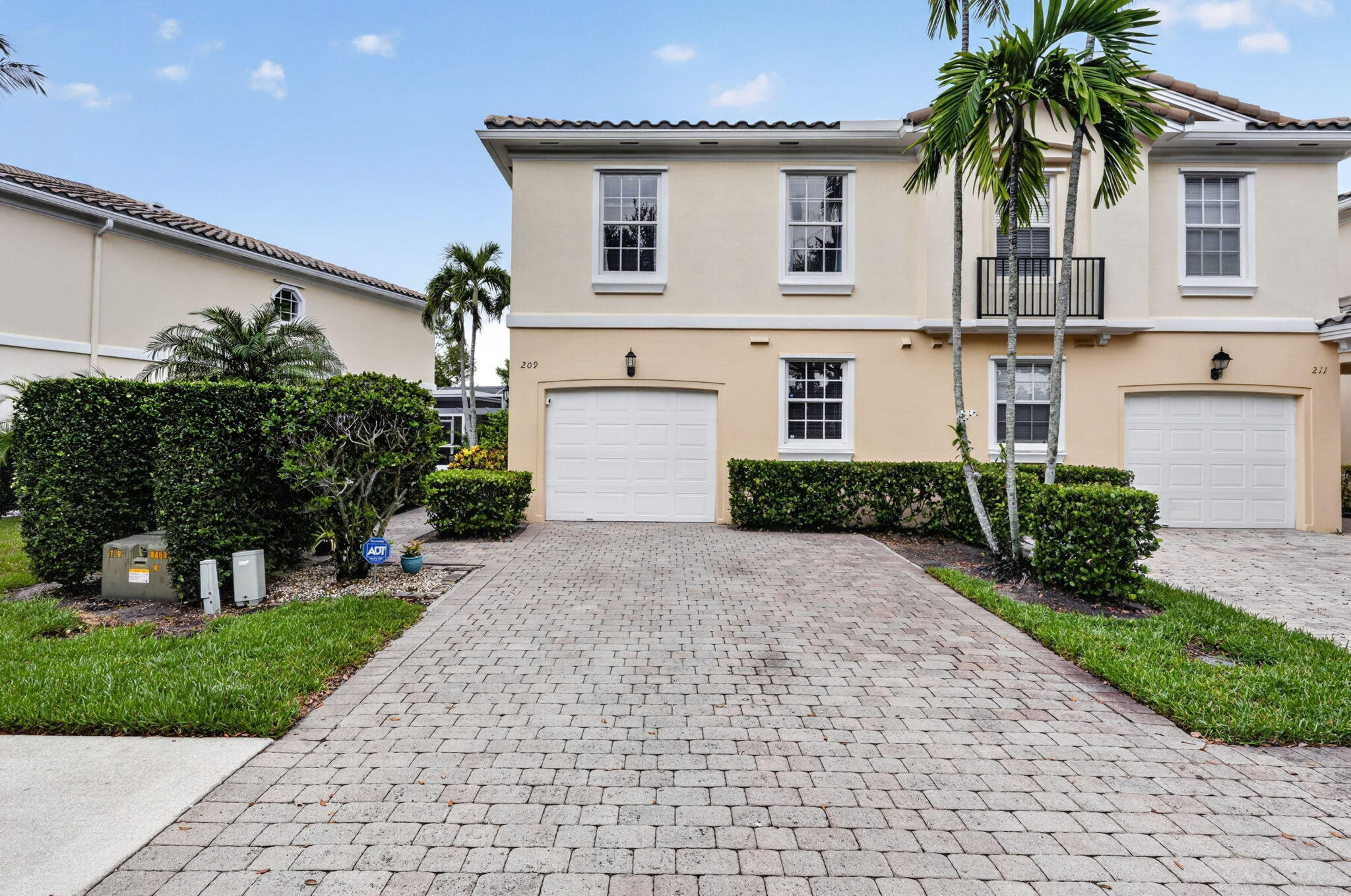209 FORTUNA, Palm Beach Gardens FL 33410