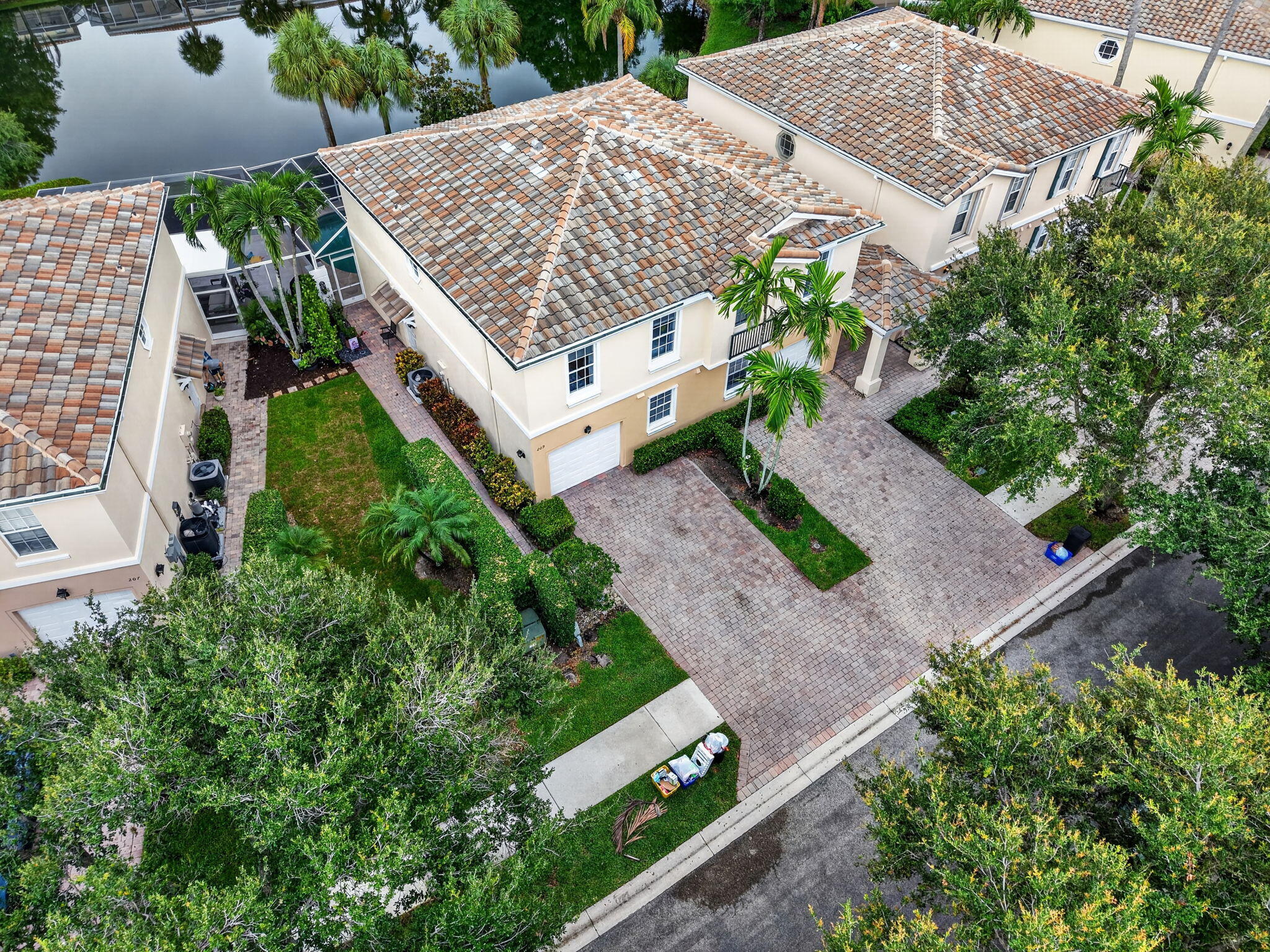 209 FORTUNA, Palm Beach Gardens FL 33410