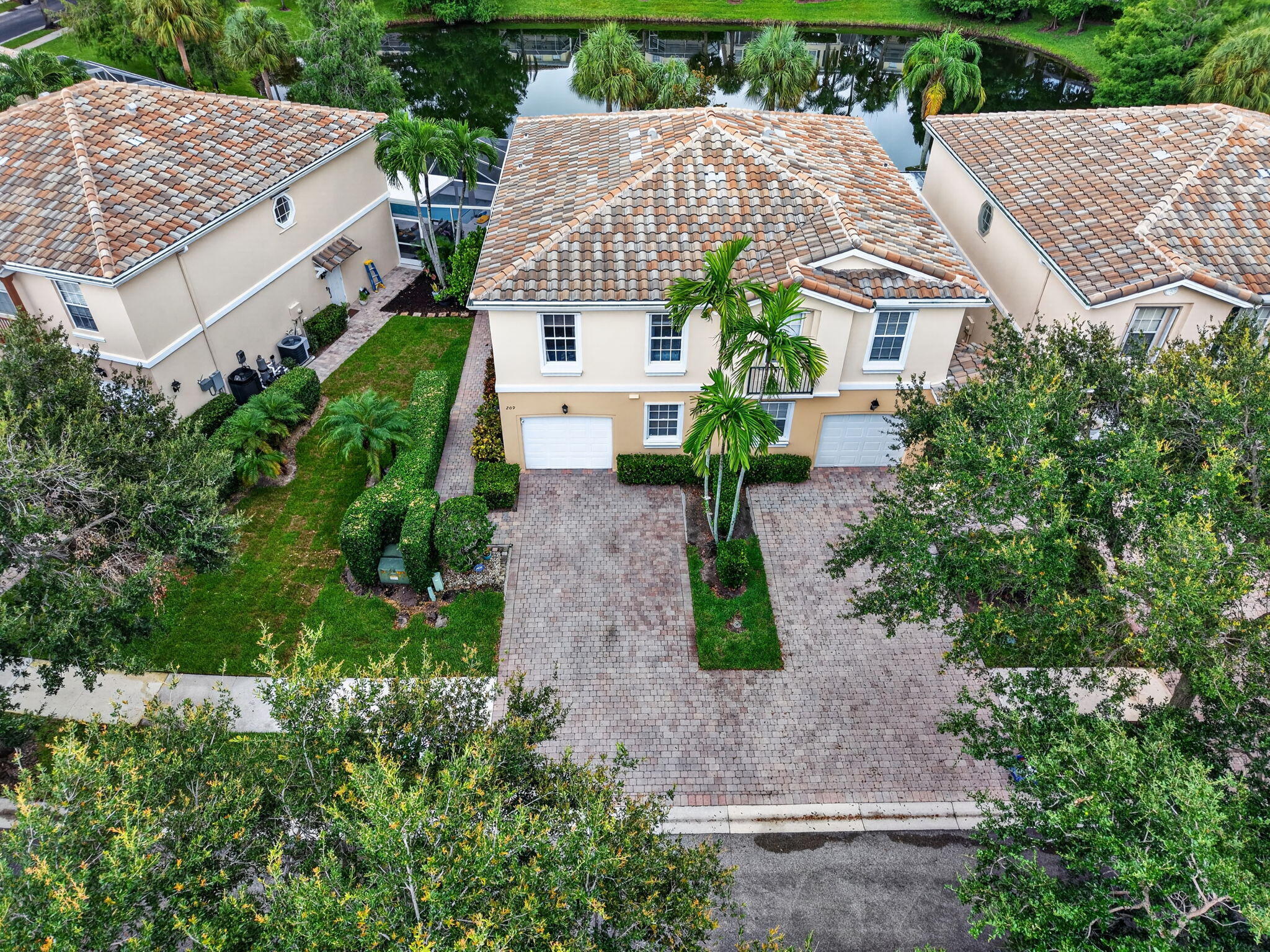 209 FORTUNA, Palm Beach Gardens FL 33410