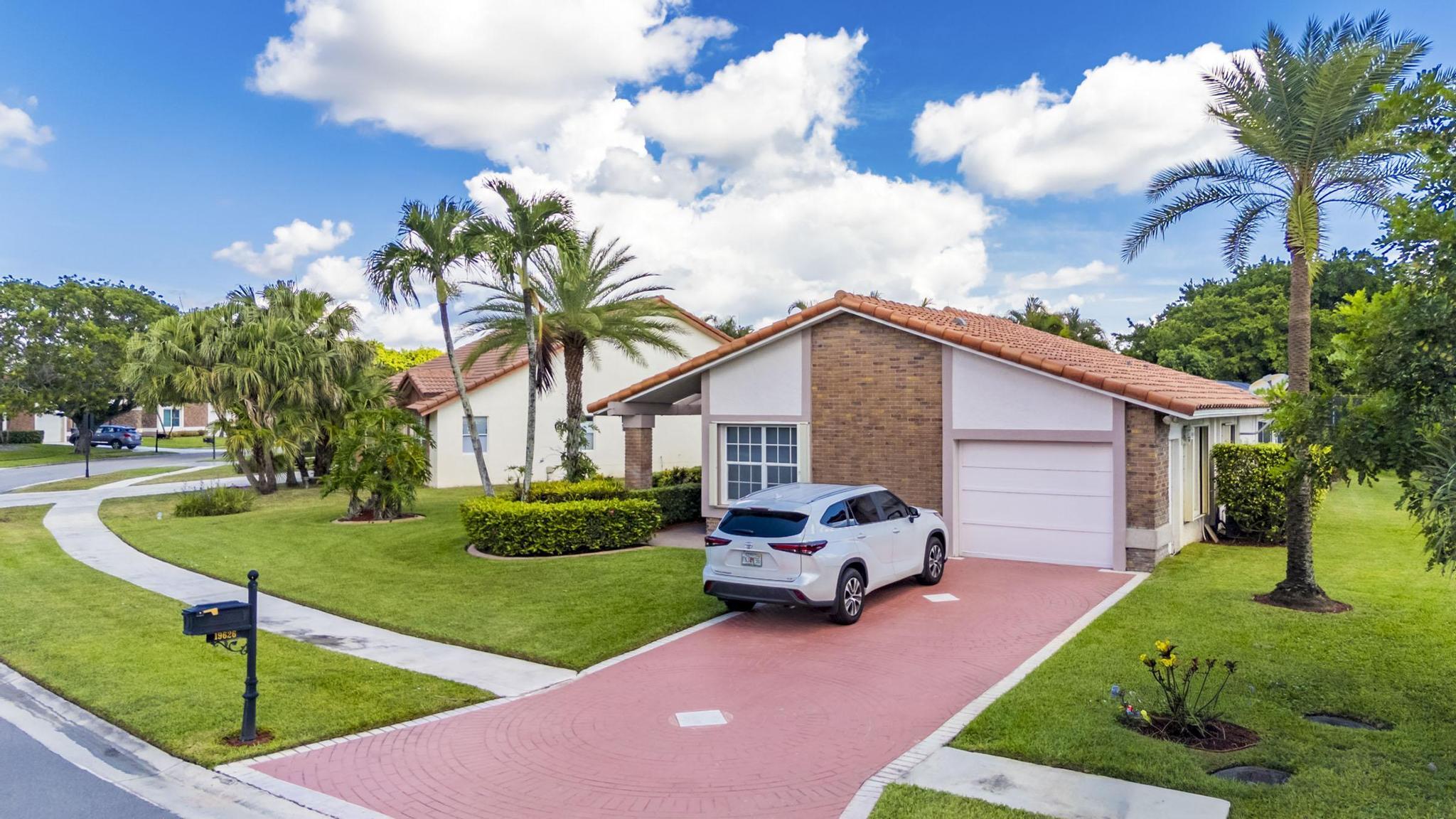 19626 Sea Pines, Boca Raton FL 33498