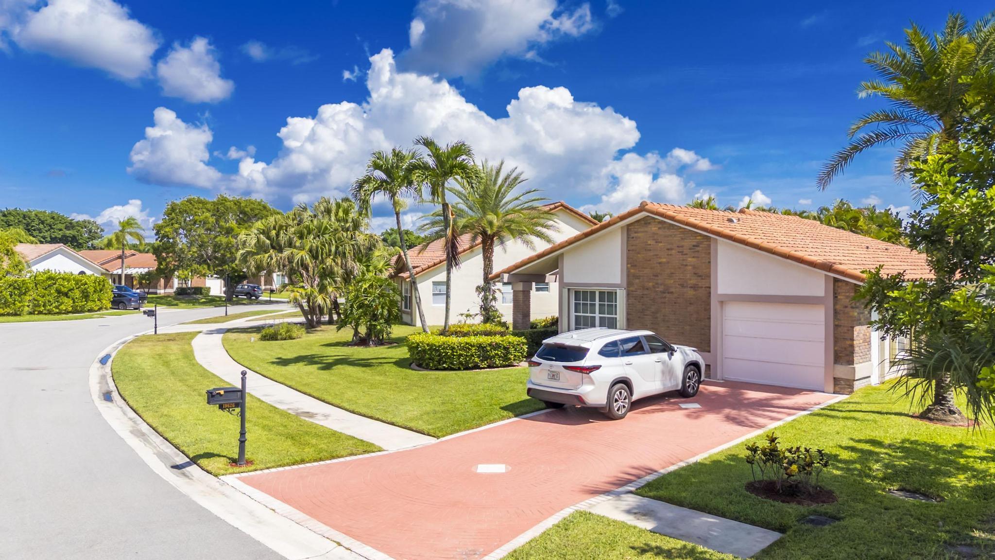19626 Sea Pines, Boca Raton FL 33498