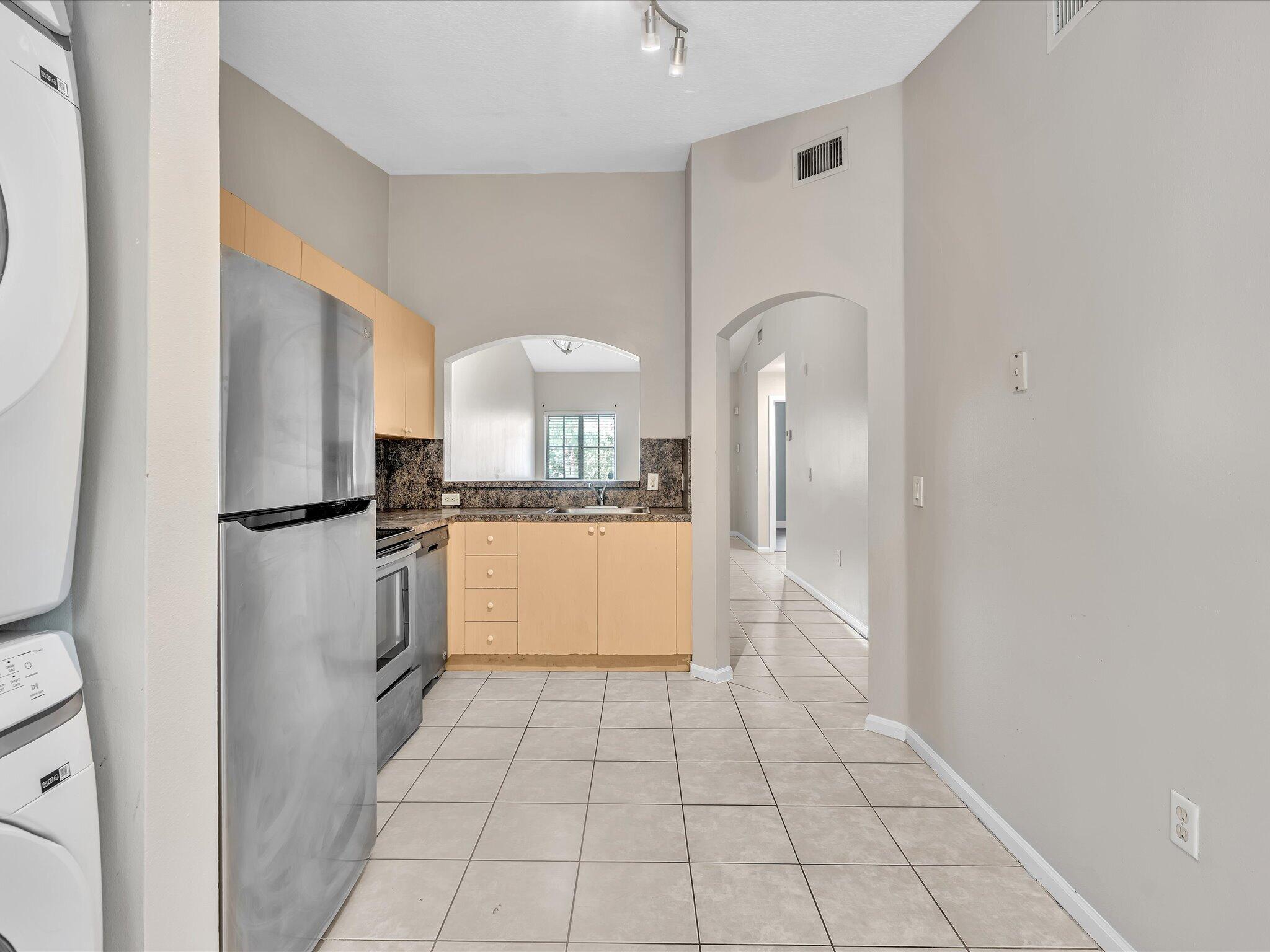 3504 BRIAR BAY #204, West Palm Beach FL 33411