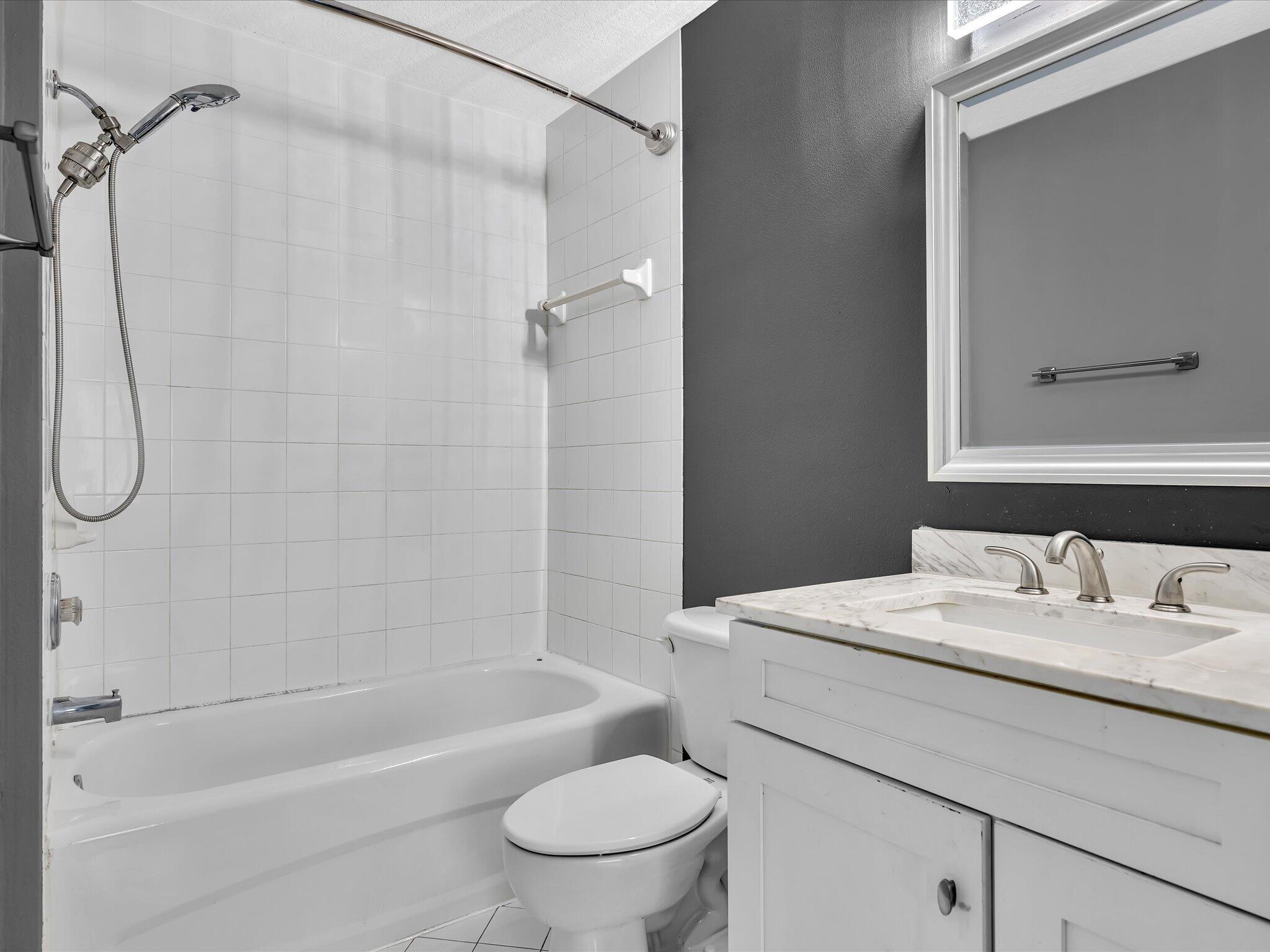 3504 BRIAR BAY #204, West Palm Beach FL 33411