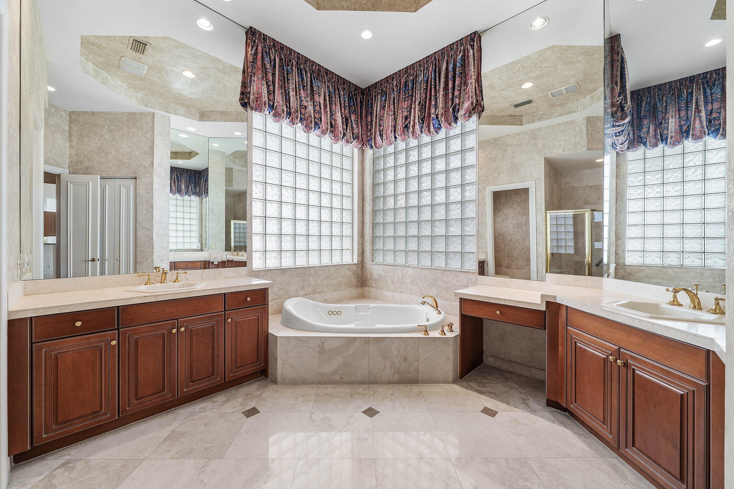 7700 Bella Verde, Delray Beach FL 33446