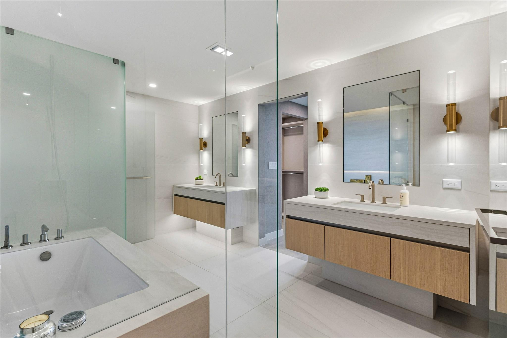 900 N OCEAN #905, Pompano Beach FL 33062