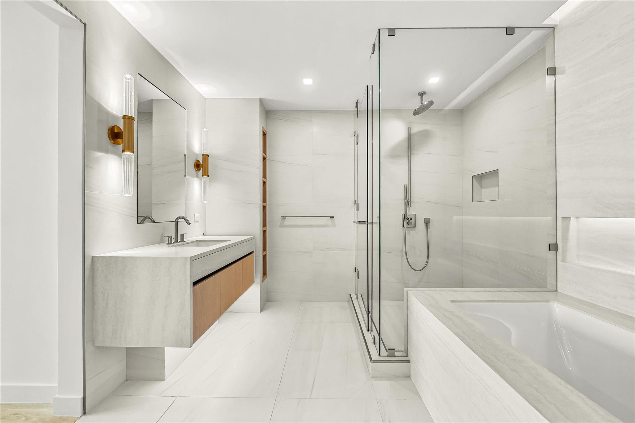 900 N OCEAN #905, Pompano Beach FL 33062