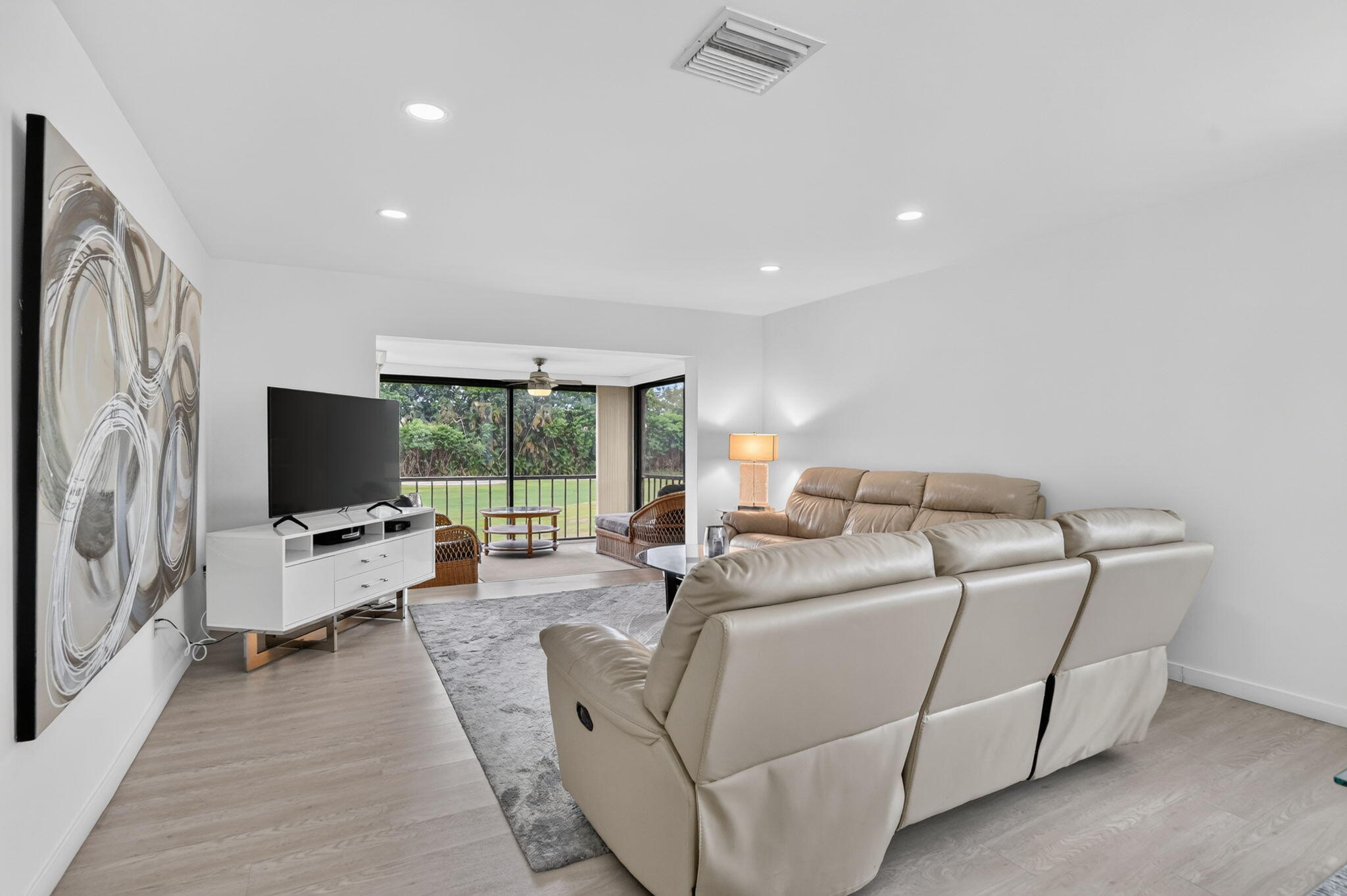 8545 Casa Del Lago #38 H, Boca Raton FL 33433