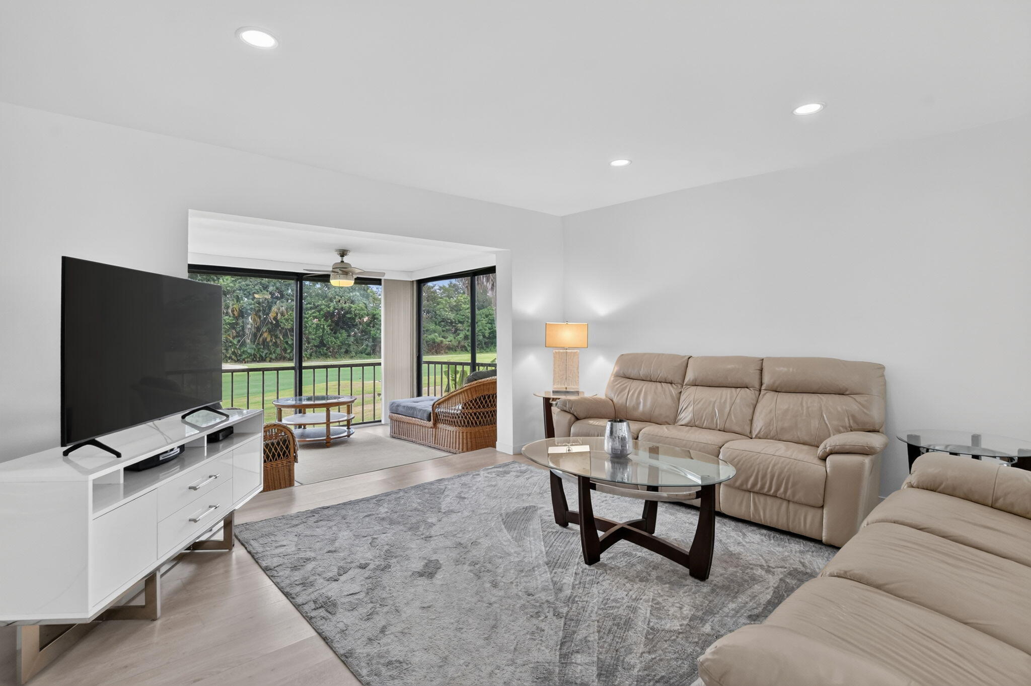 8545 Casa Del Lago #38 H, Boca Raton FL 33433