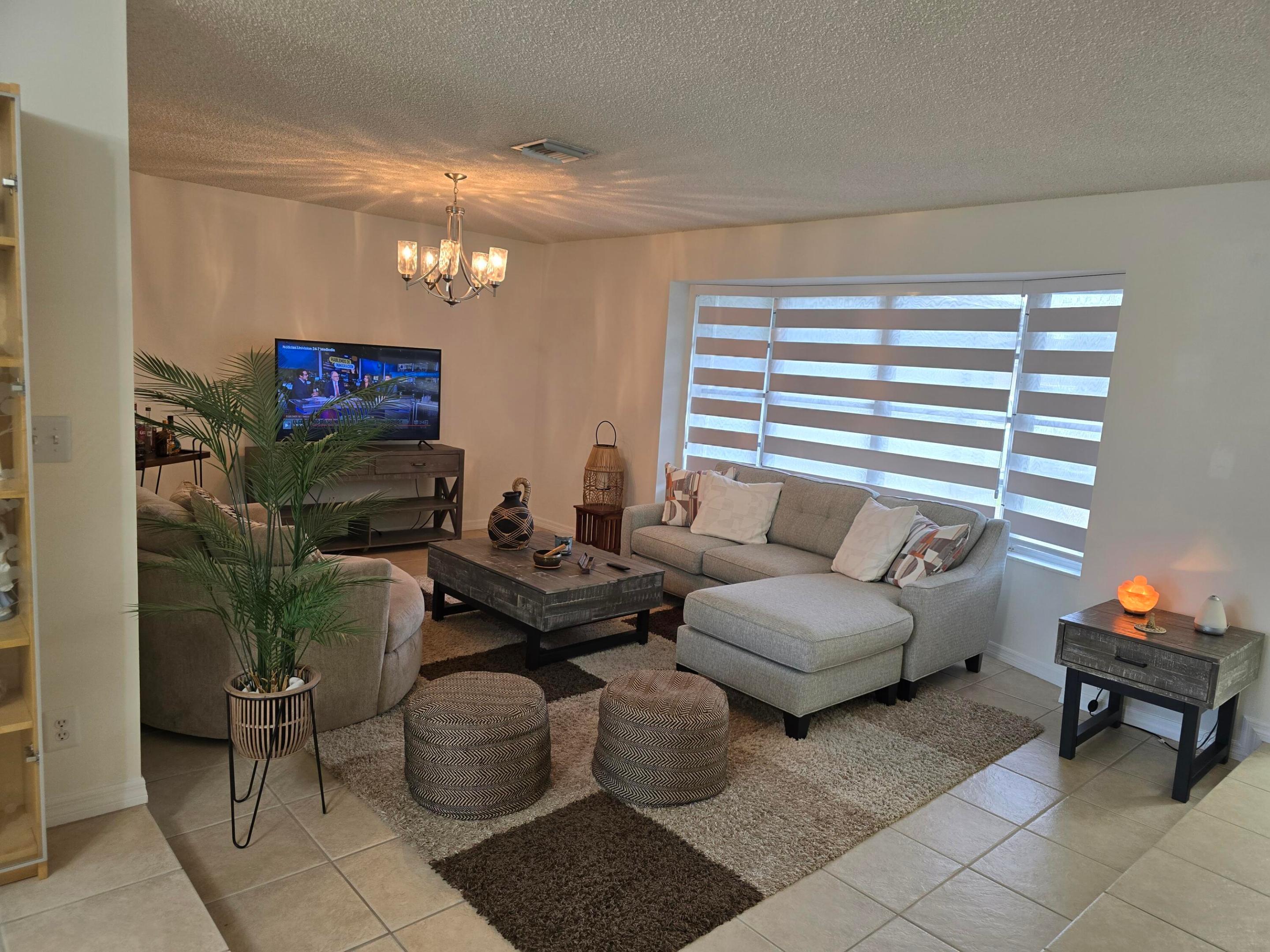 939 HIBISCUS, Royal Palm Beach FL 33411