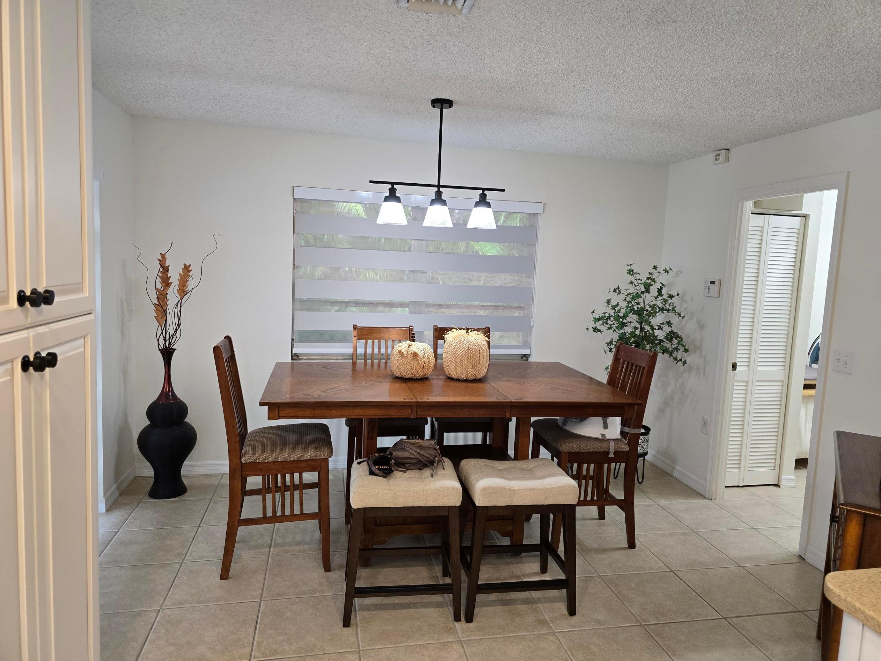 939 HIBISCUS, Royal Palm Beach FL 33411