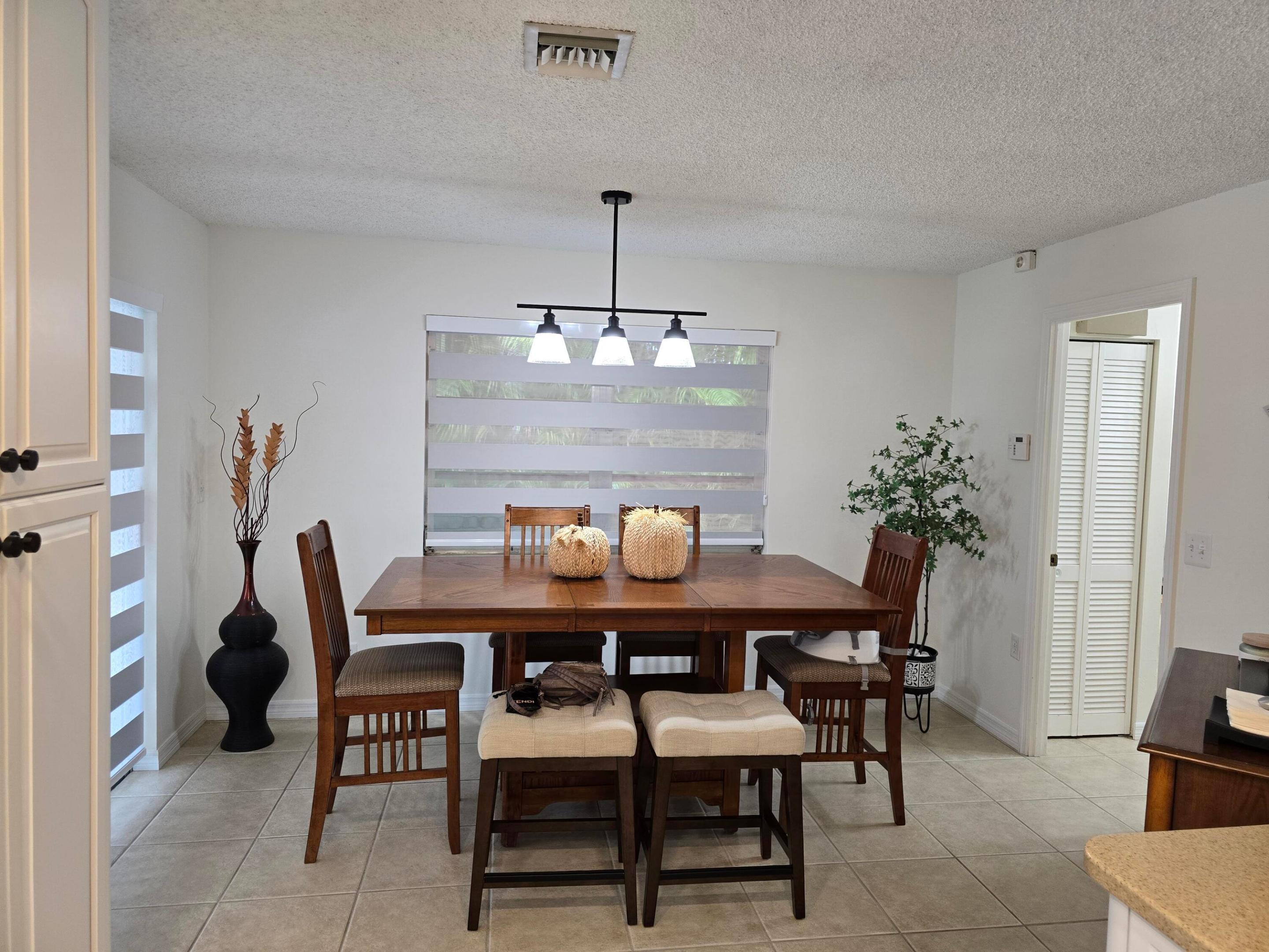 939 HIBISCUS, Royal Palm Beach FL 33411