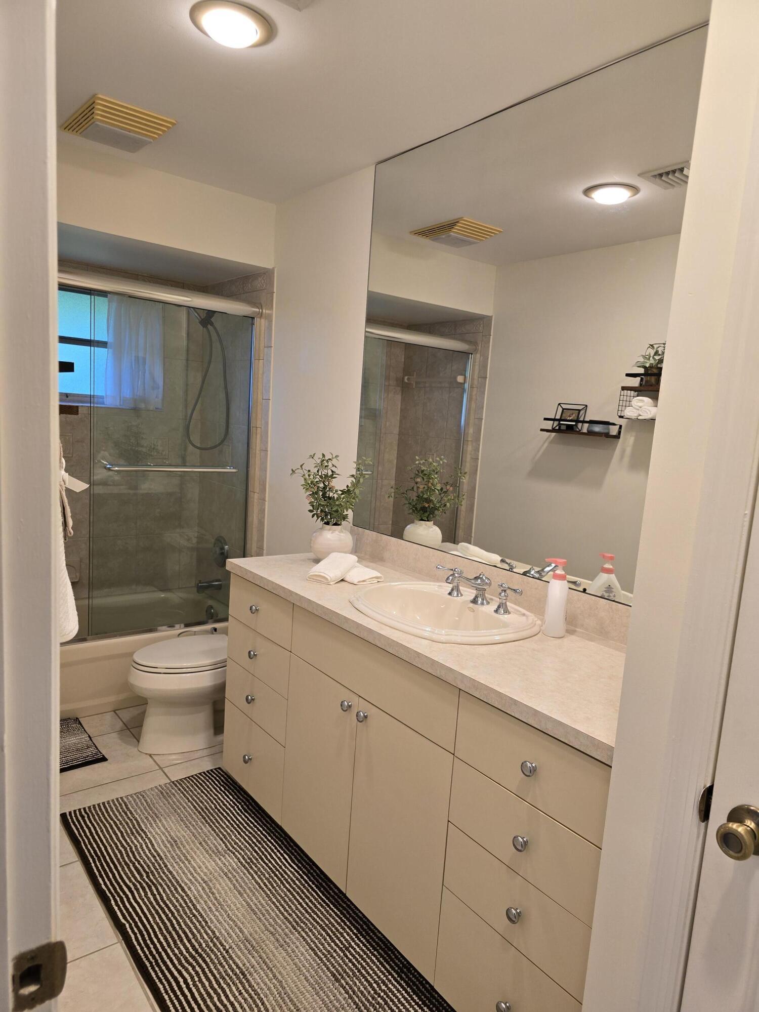 939 HIBISCUS, Royal Palm Beach FL 33411