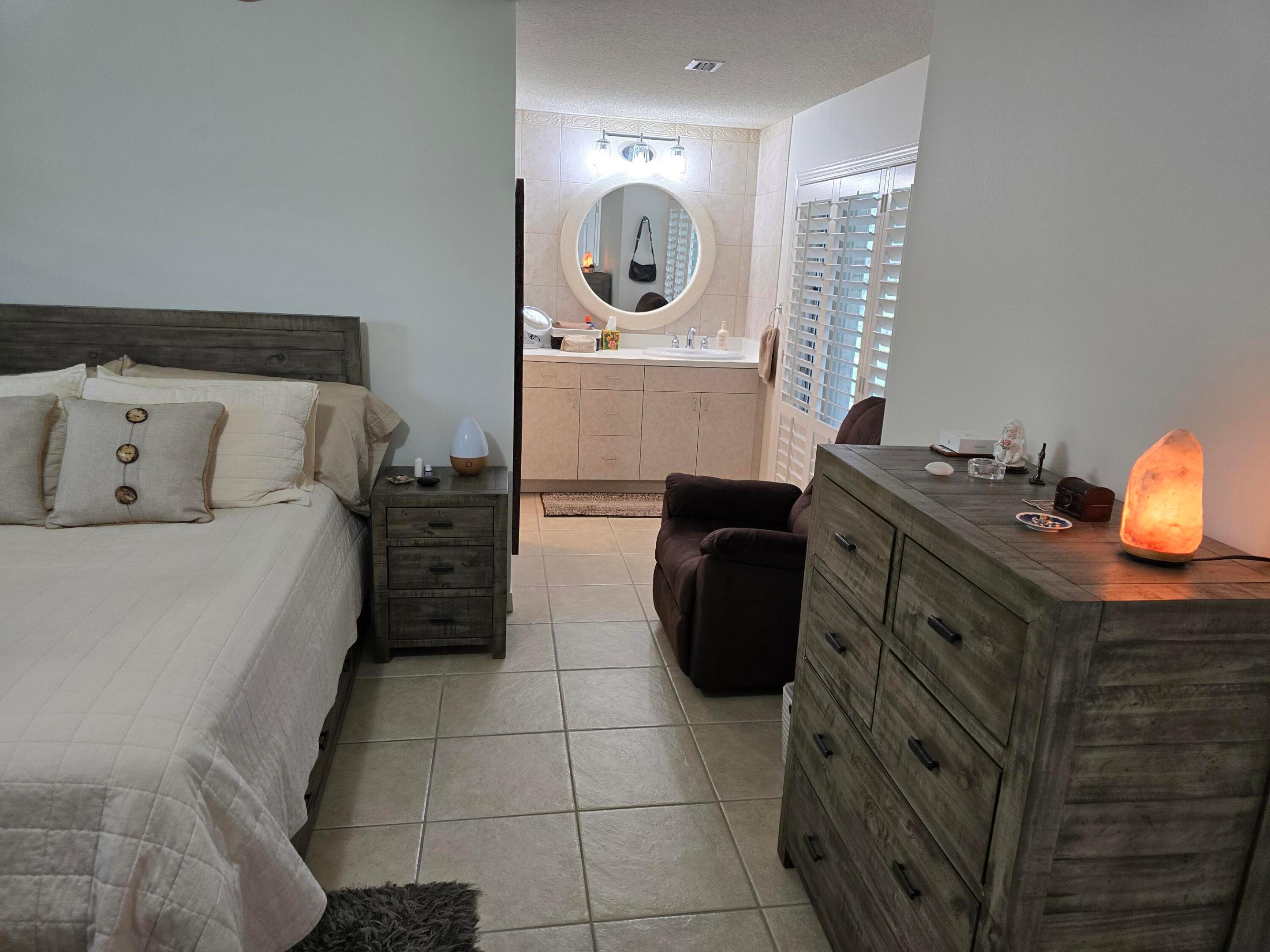 939 HIBISCUS, Royal Palm Beach FL 33411