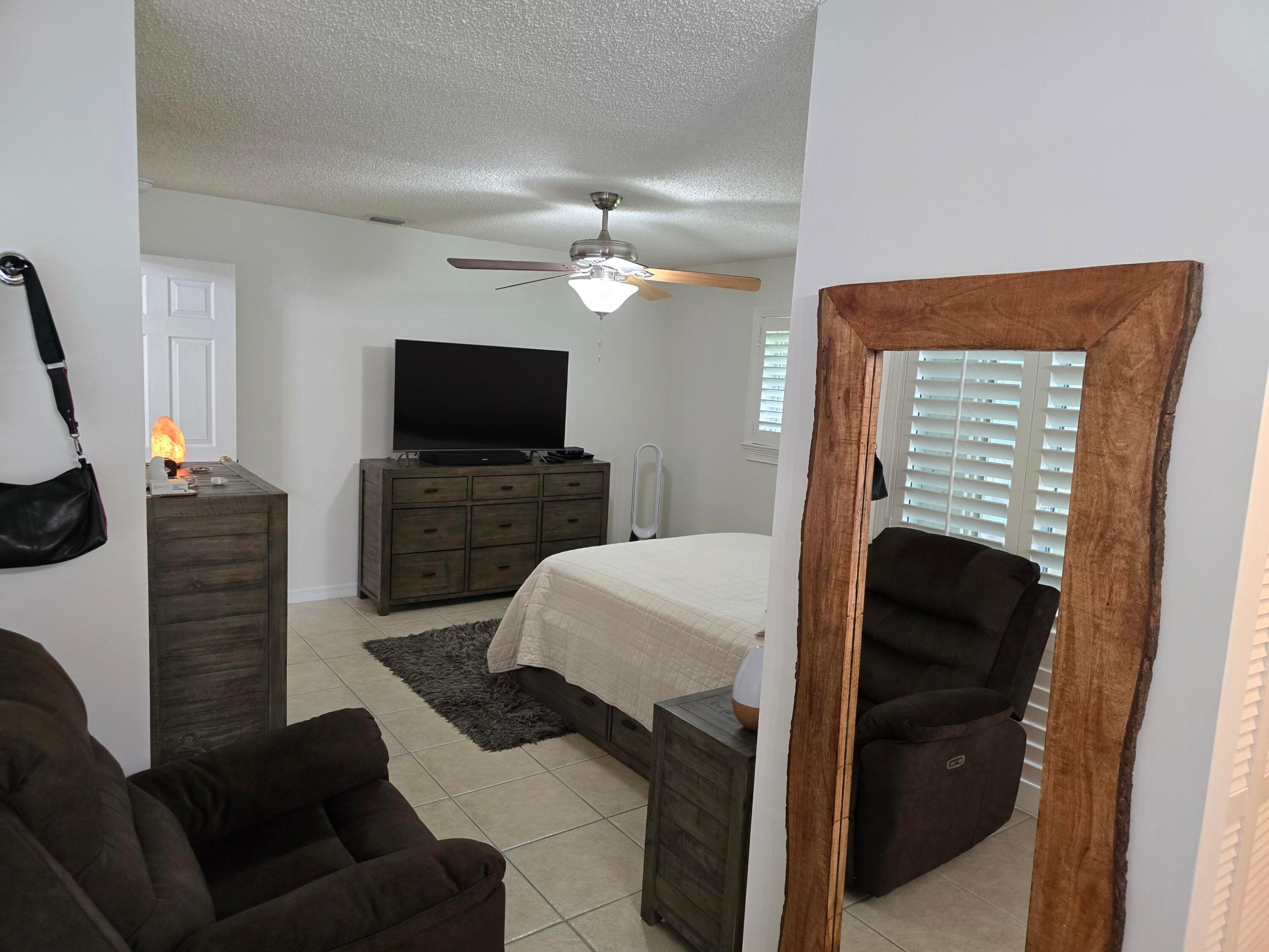 939 HIBISCUS, Royal Palm Beach FL 33411