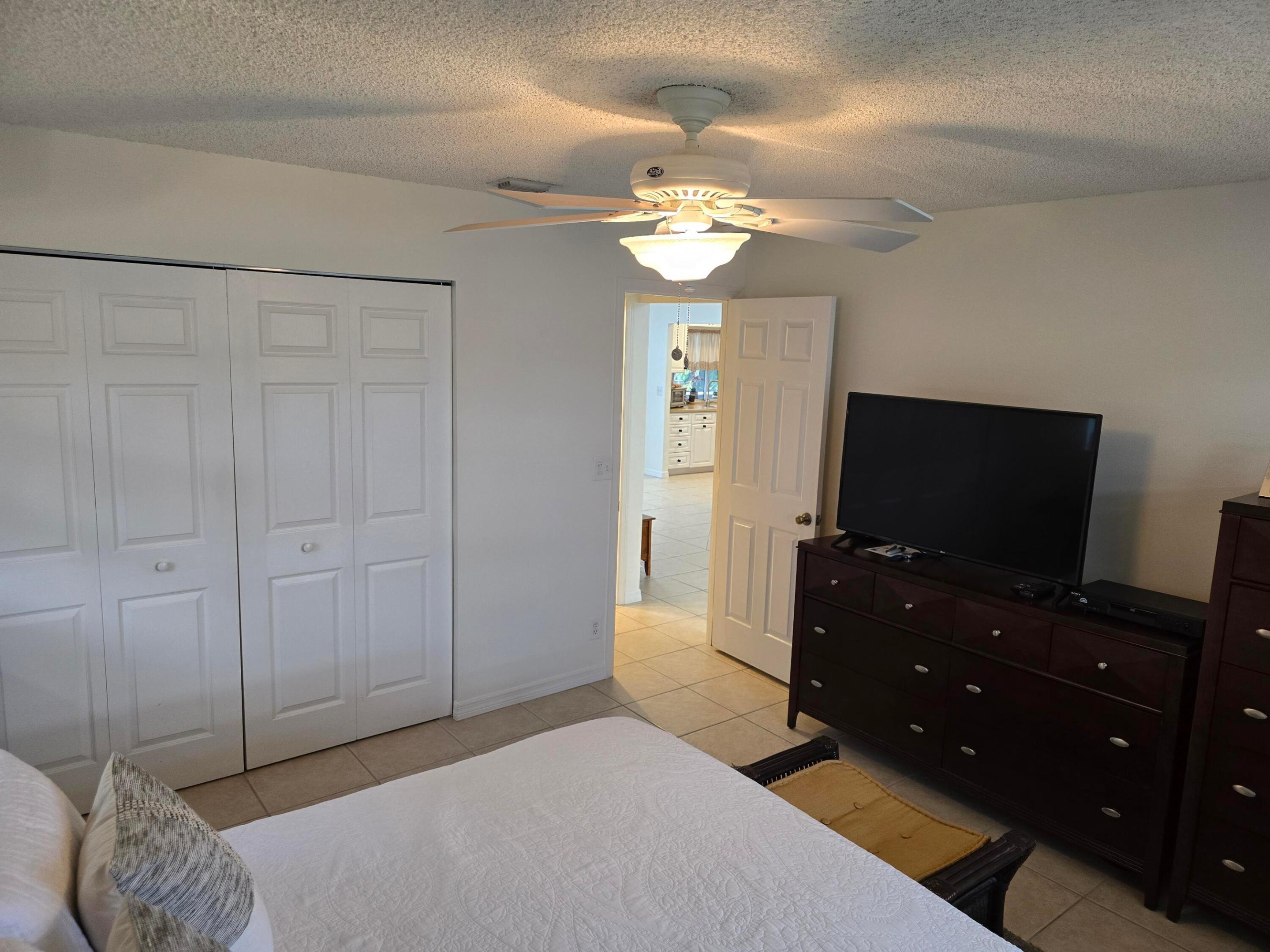 939 HIBISCUS, Royal Palm Beach FL 33411