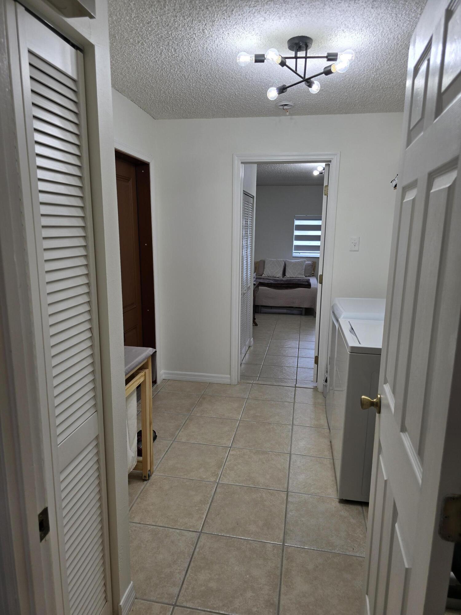 939 HIBISCUS, Royal Palm Beach FL 33411