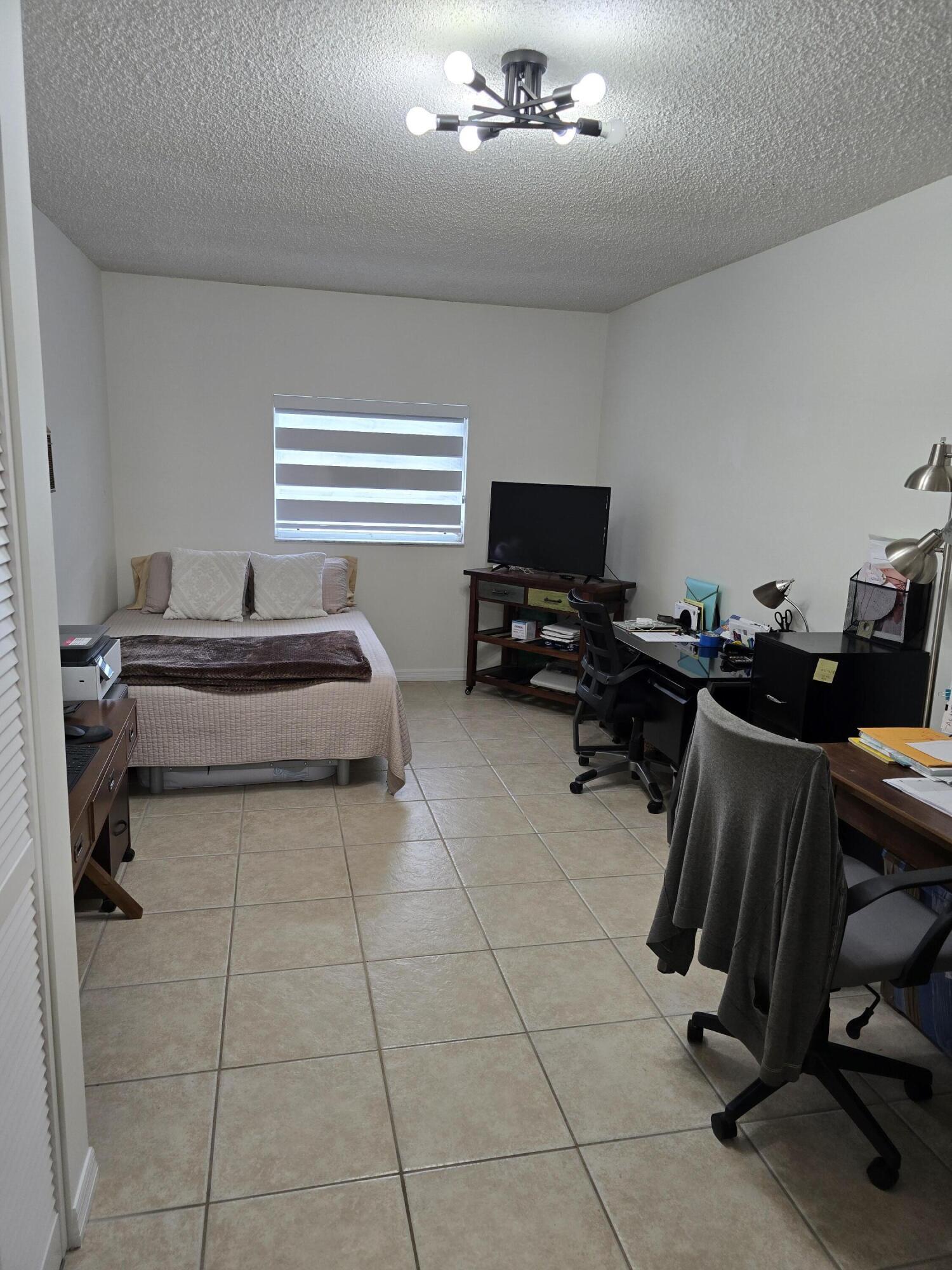 939 HIBISCUS, Royal Palm Beach FL 33411