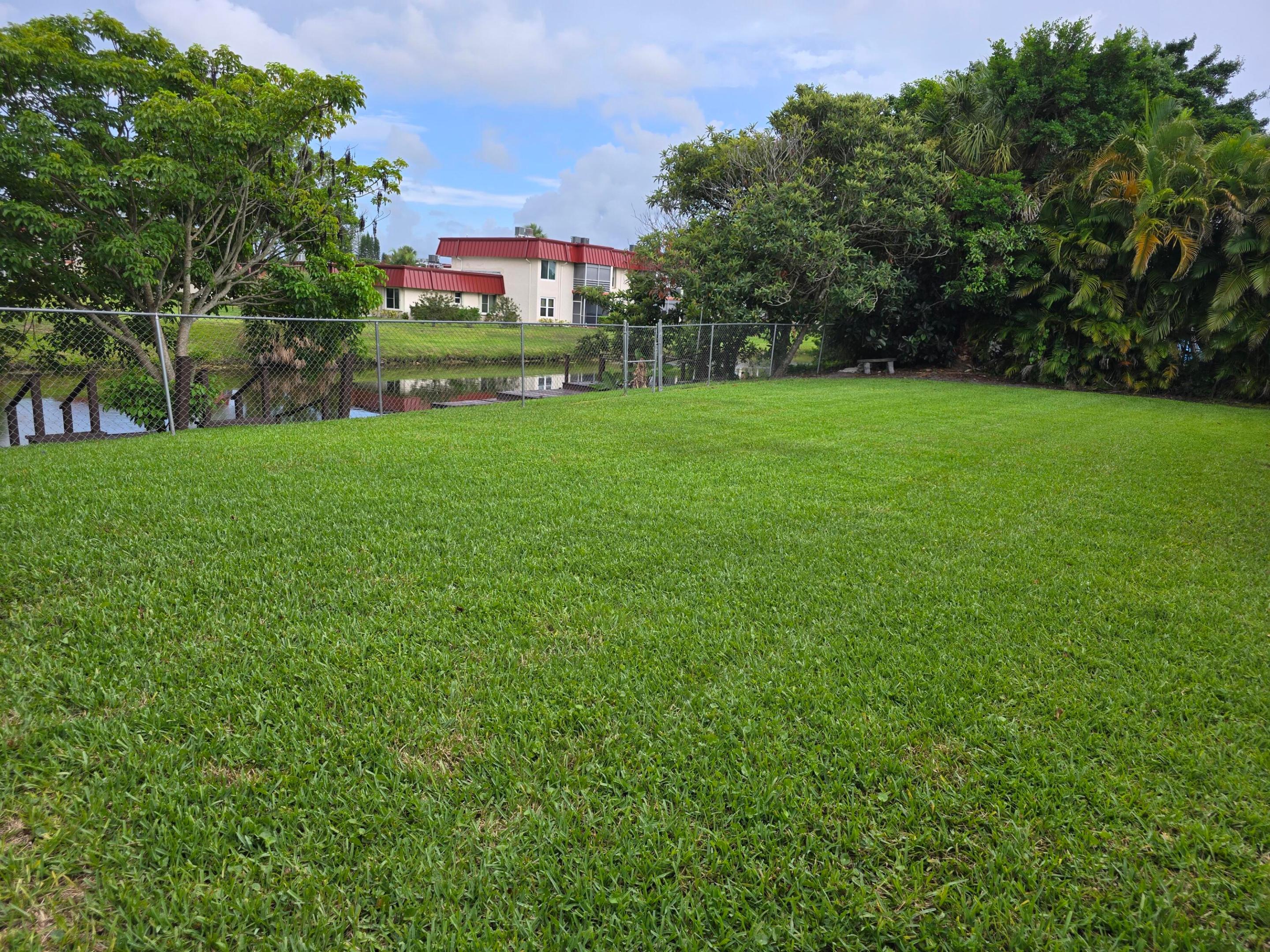 939 HIBISCUS, Royal Palm Beach FL 33411