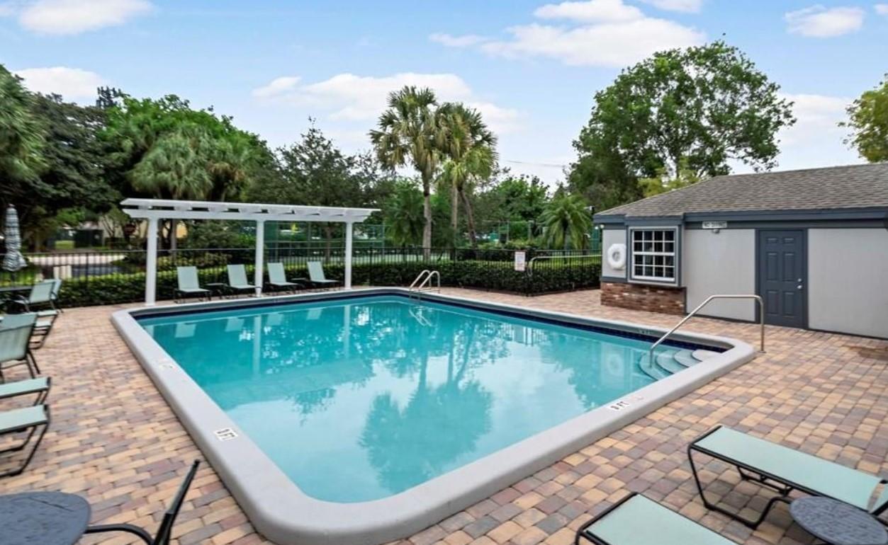6555 ABBEY, Parkland FL 33067