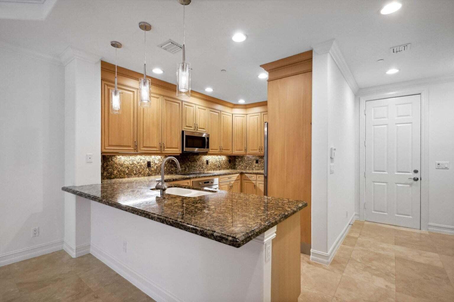 3863 NE 22nd, Lighthouse Point FL 33064