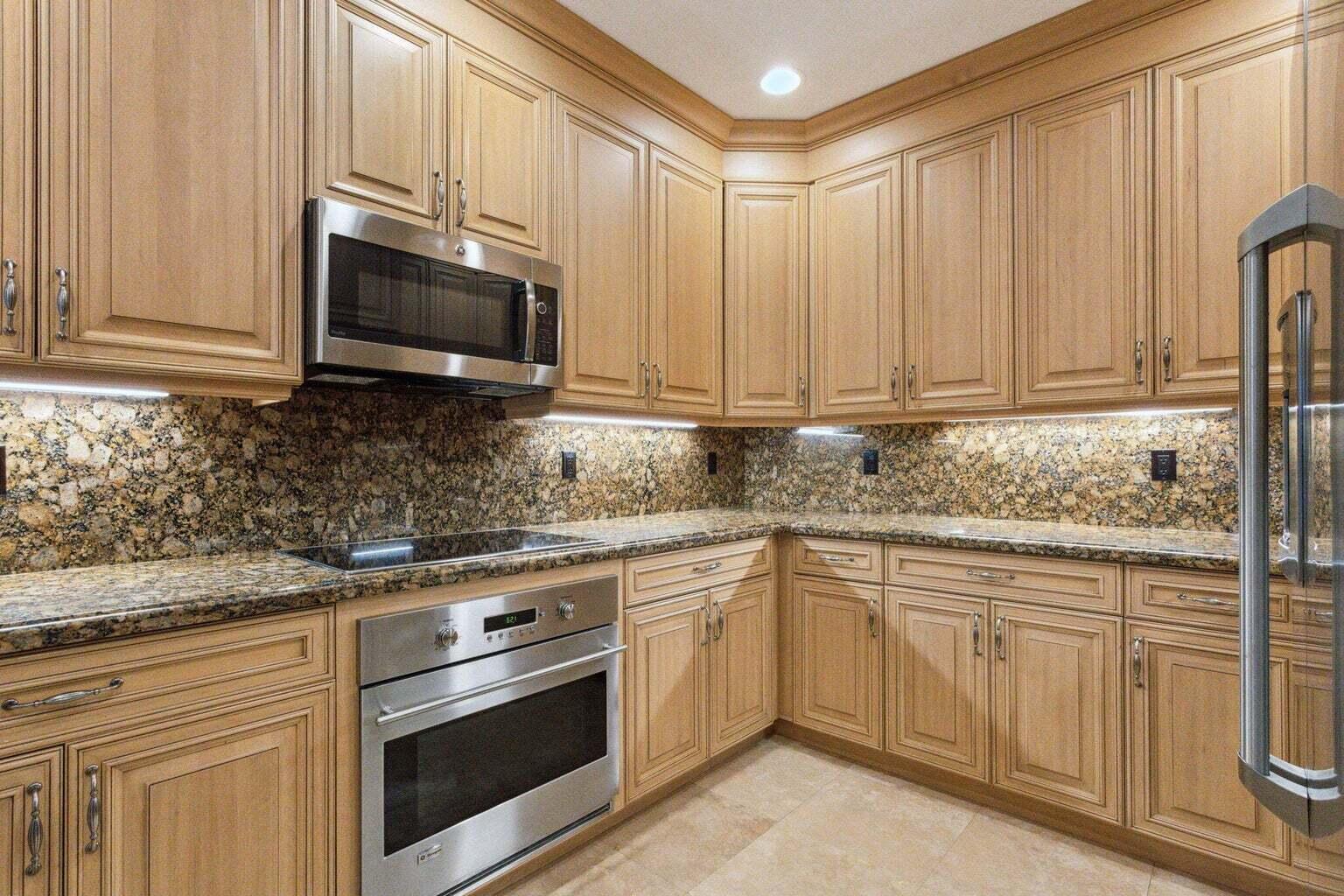 3863 NE 22nd, Lighthouse Point FL 33064