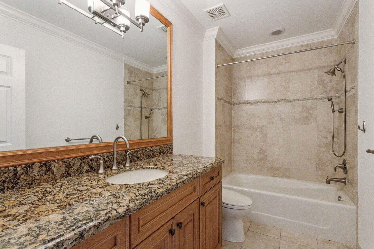 3863 NE 22nd, Lighthouse Point FL 33064
