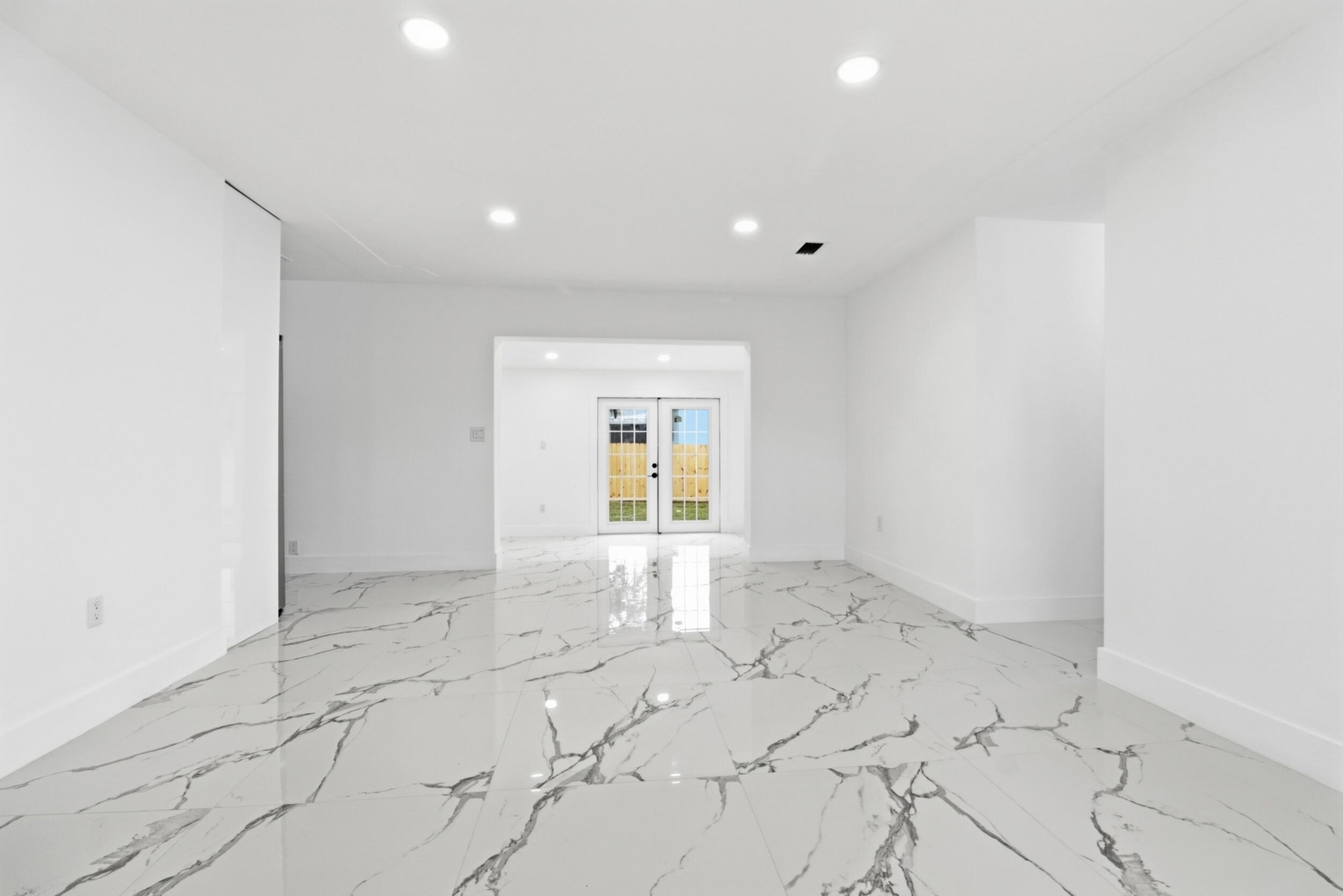 328 PONTE VEDRA, Palm Springs FL 33461