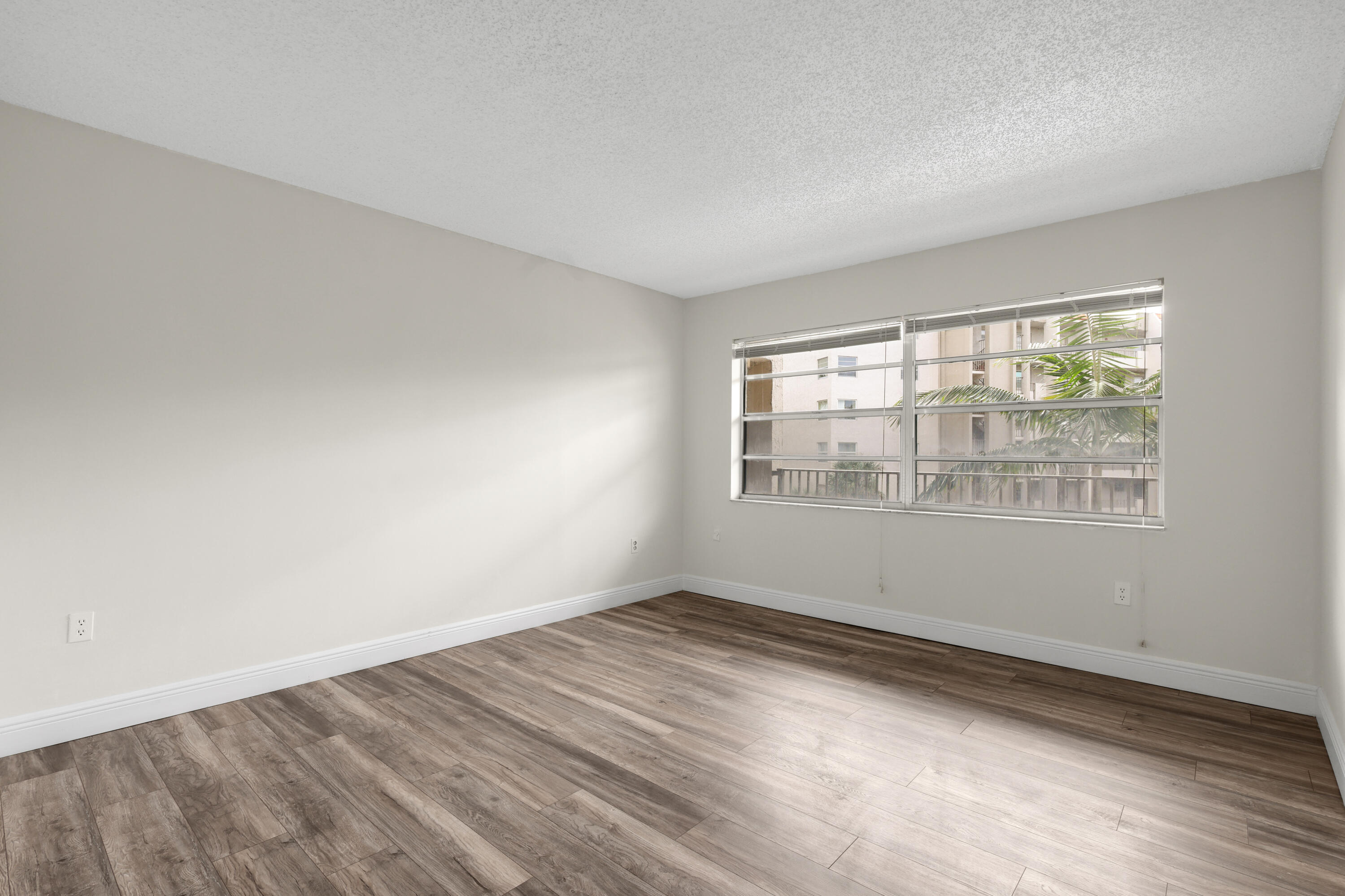 3940 INVERRARY #404-A, Lauderhill FL 33319