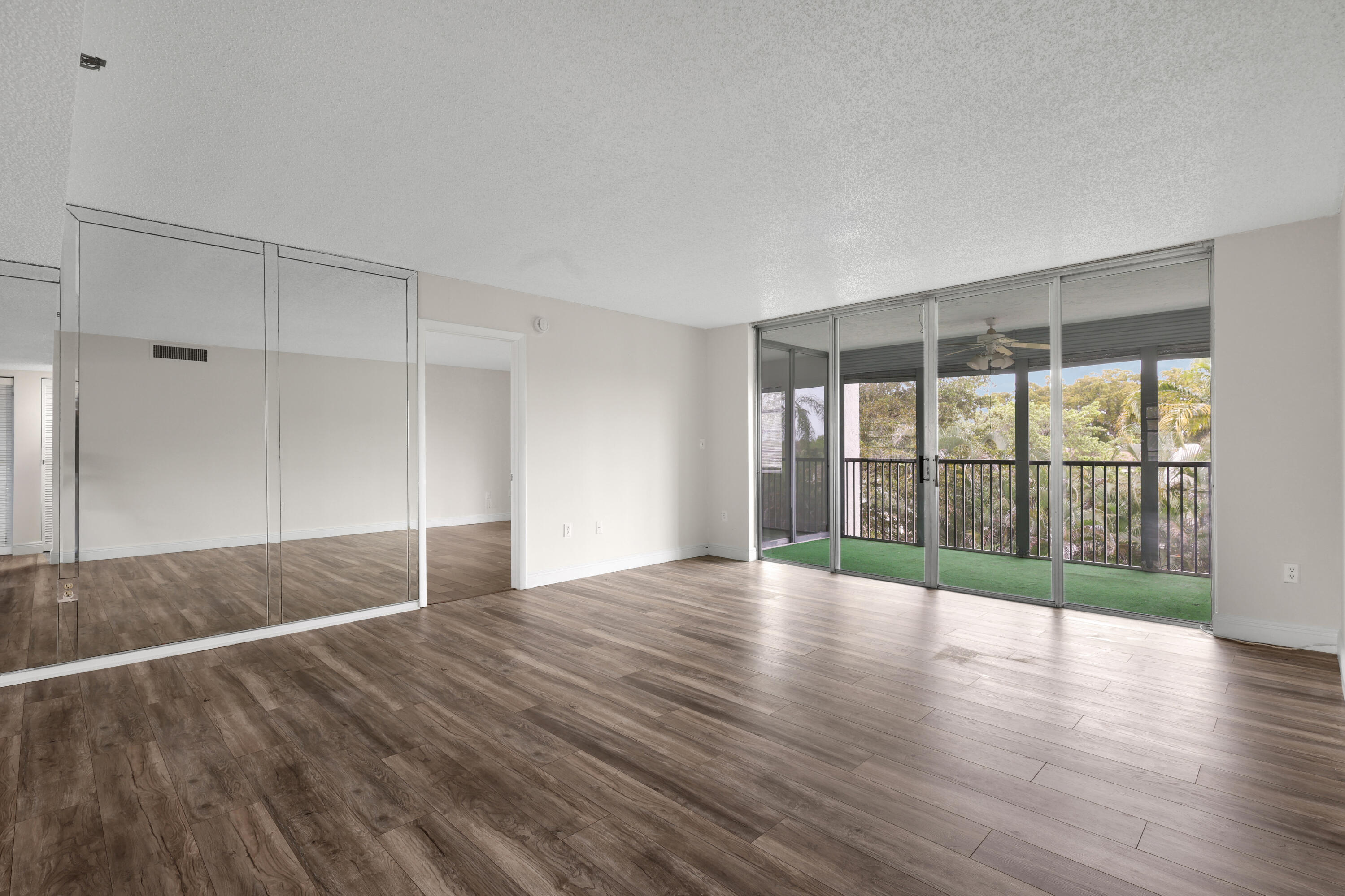 3940 INVERRARY #404-A, Lauderhill FL 33319