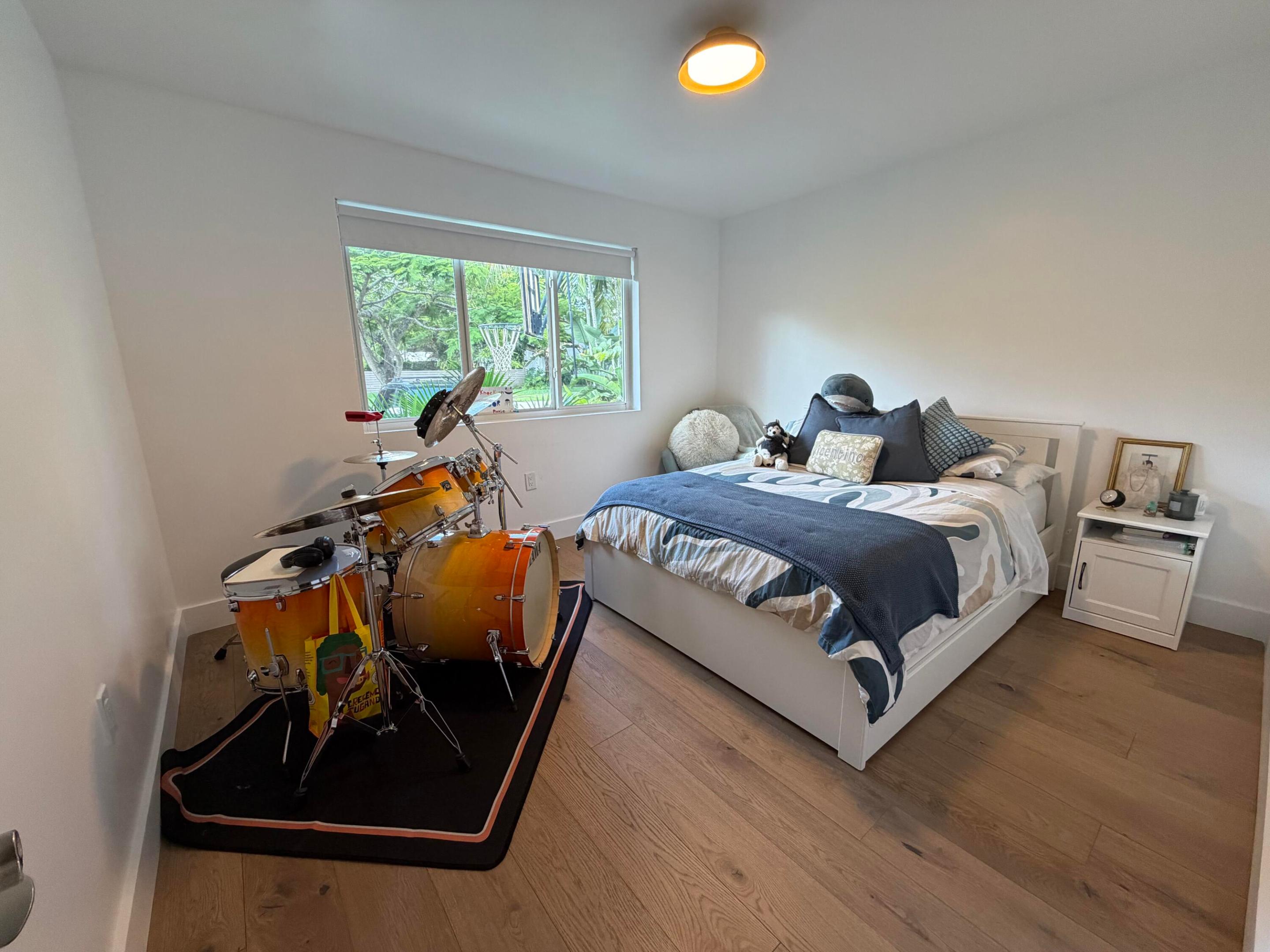 67 NW 97 th, Miami Shores FL 33150
