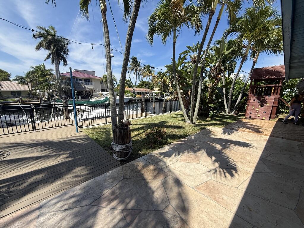 11 SUNSET, Lauderdale By The Sea FL 33062
