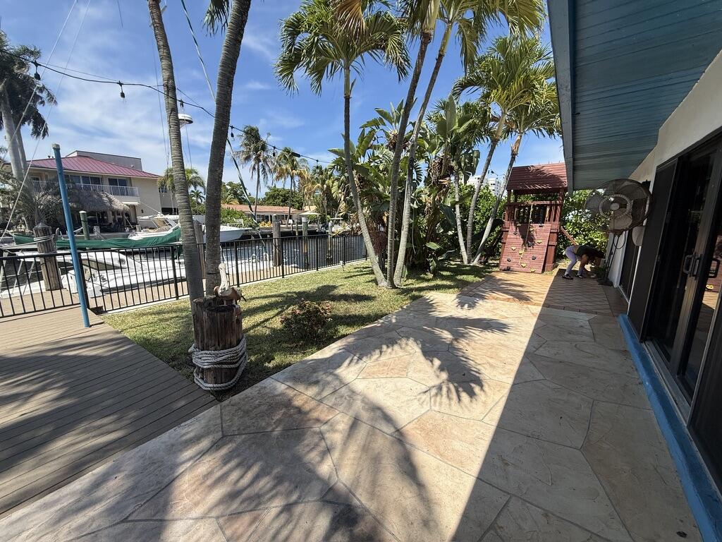 11 SUNSET, Lauderdale By The Sea FL 33062
