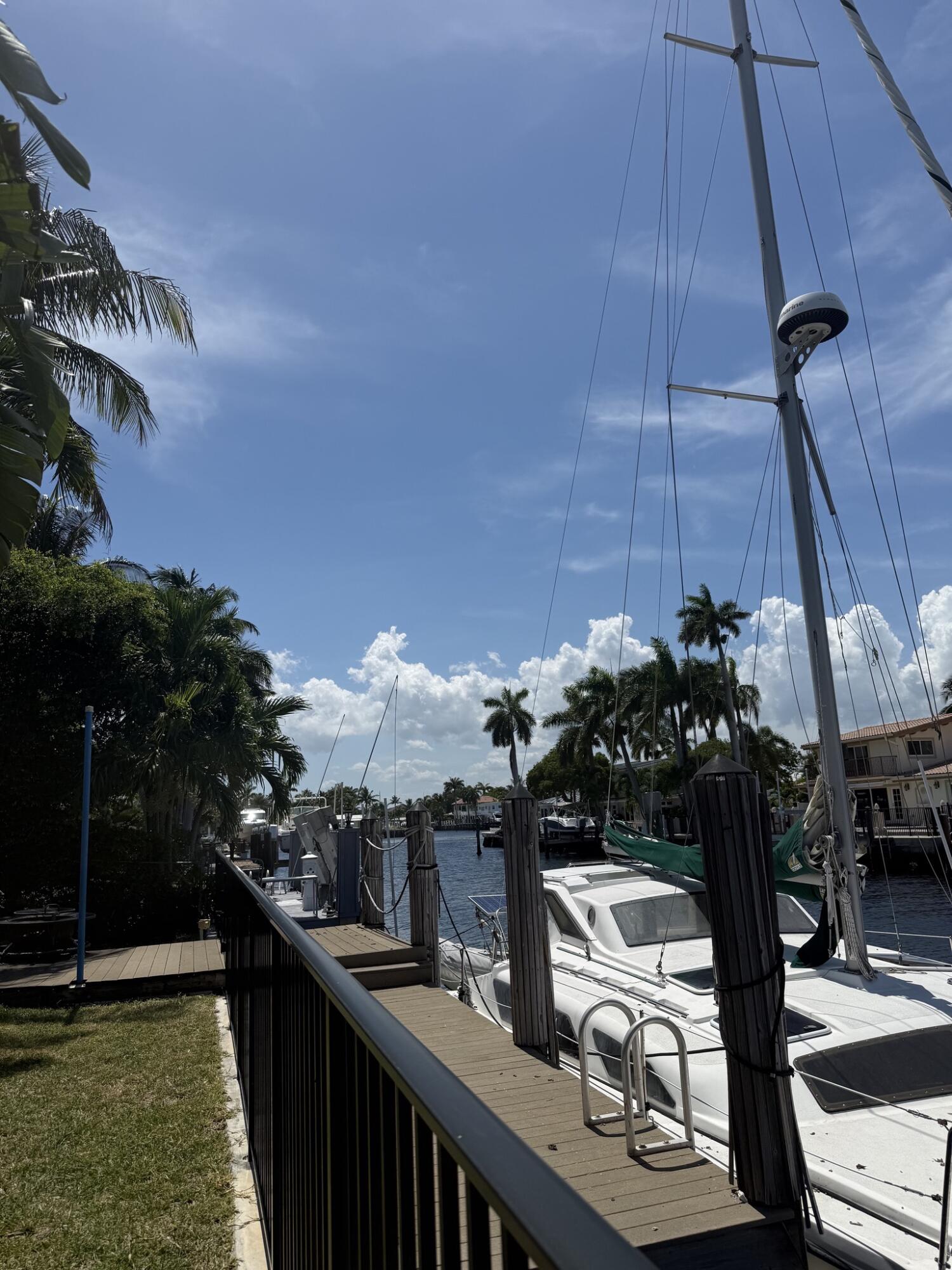 11 SUNSET, Lauderdale By The Sea FL 33062
