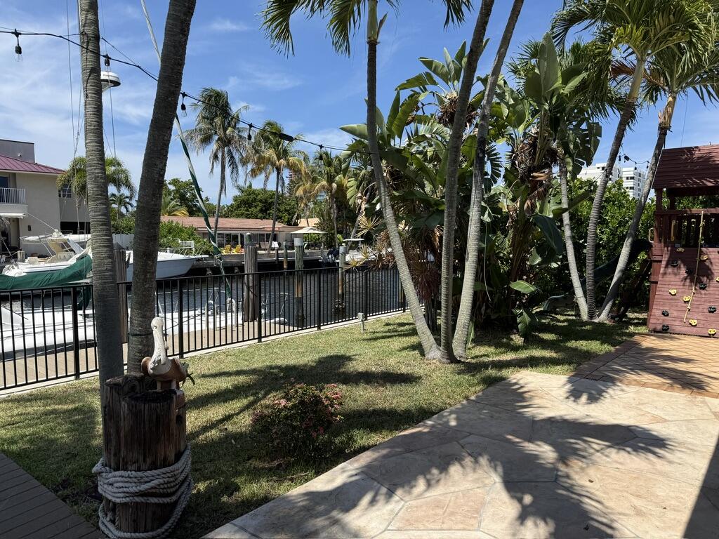 11 SUNSET, Lauderdale By The Sea FL 33062